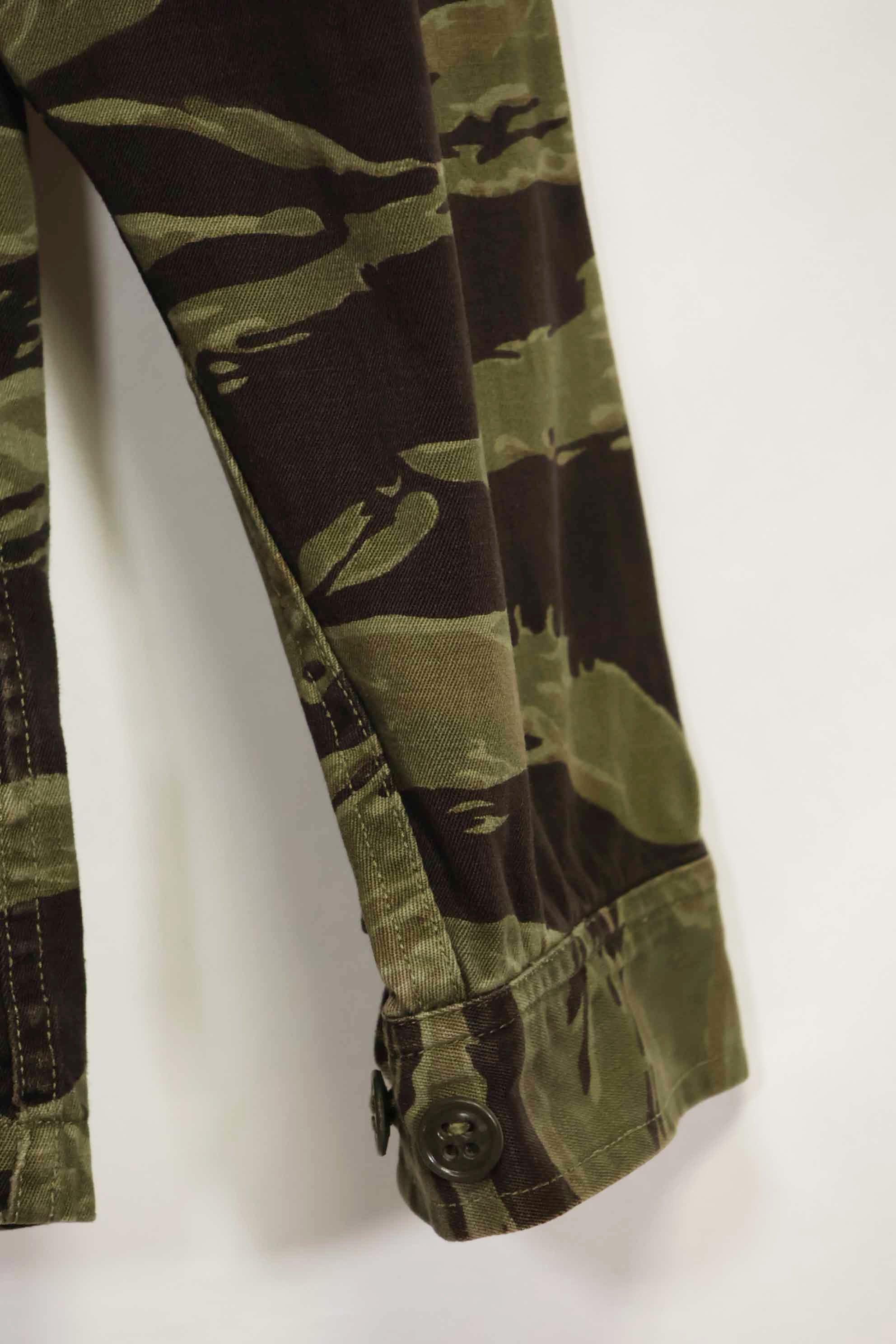 1960年代　クラシックパターン　タイガーストライプ　シャツ　Asian Cut 中古品