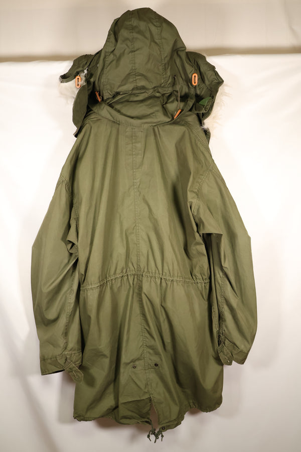 1980 年代批量大号树脂拉链 M65 野战夹克，无衬里，带兜帽，几乎未使用过。