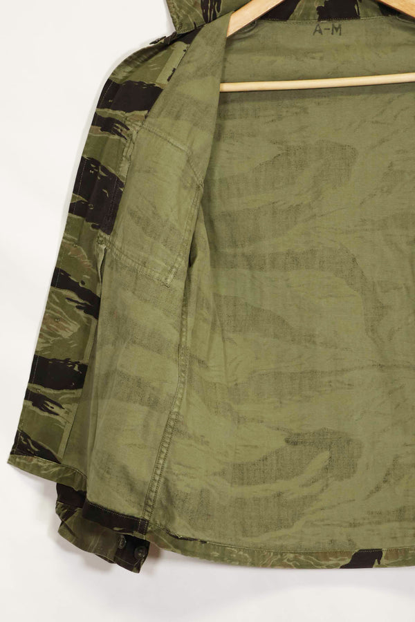 1960年代　クラシックパターン　タイガーストライプ　シャツ　Asian Cut 中古品