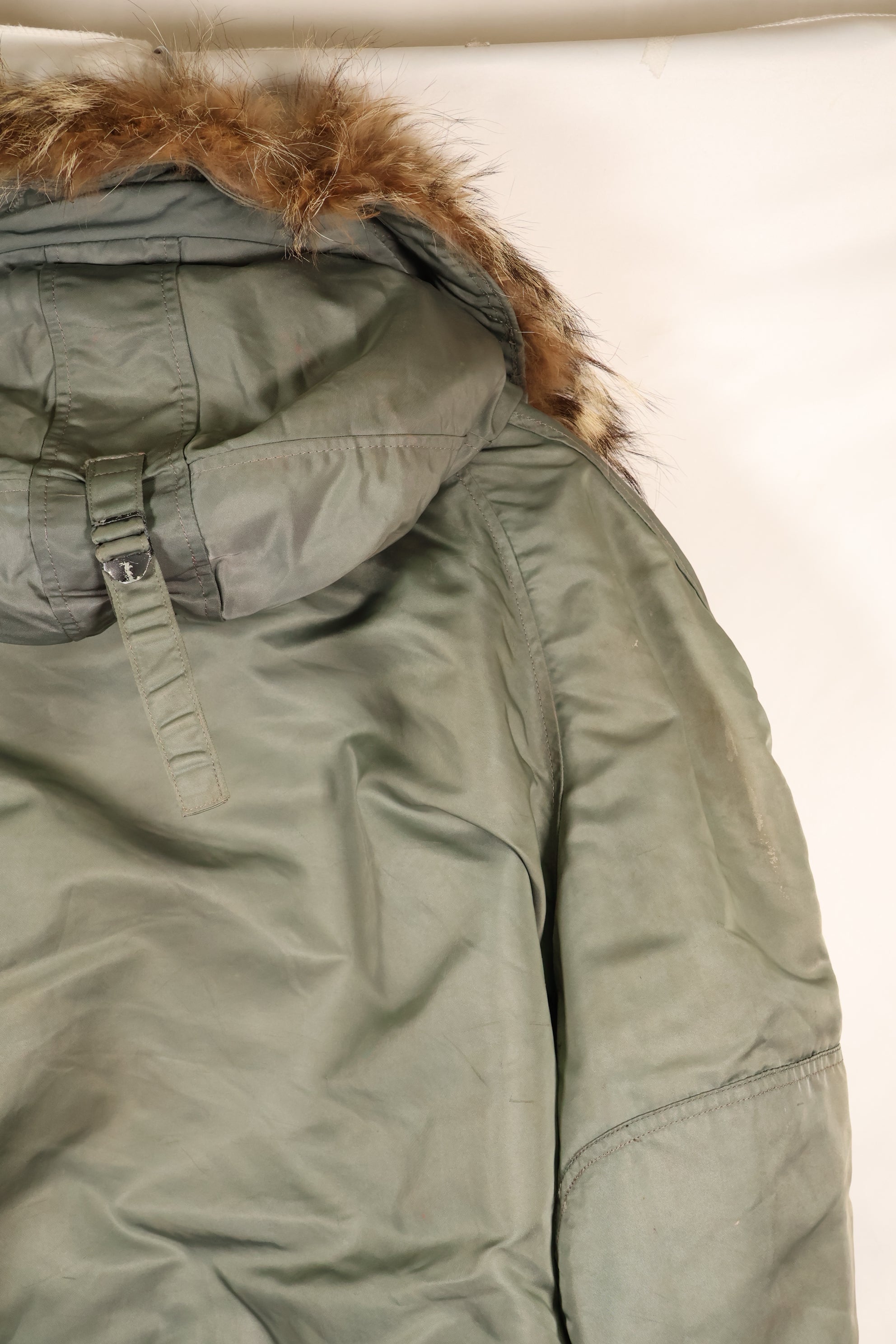 1950 年代大型美国空军美国空军 N3-B 飞行夹克，使用过，有钢印。