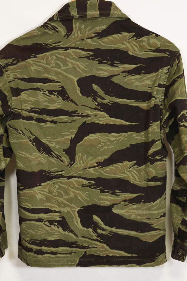 1960年代　クラシックパターン　タイガーストライプ　シャツ　Asian Cut 中古品