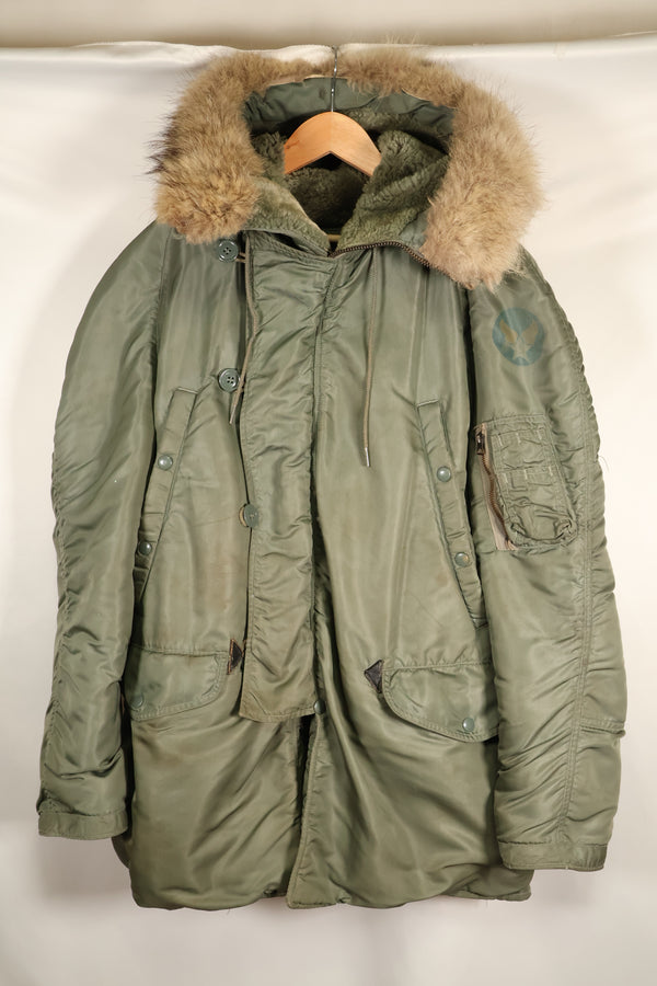 20 世纪 50 年代末 - 60 年代初 中号美国空军美国空军 N3-B 飞行夹克，使用过。