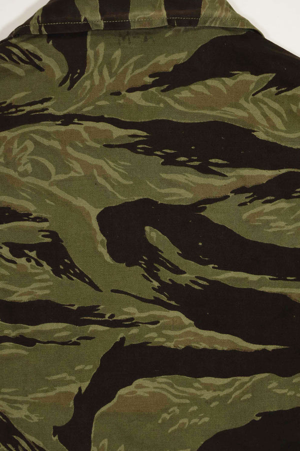 1960年代　クラシックパターン　タイガーストライプ　シャツ　Asian Cut 中古品