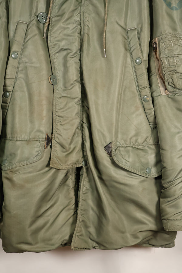 20 世纪 50 年代末 - 60 年代初 中号美国空军美国空军 N3-B 飞行夹克，使用过。