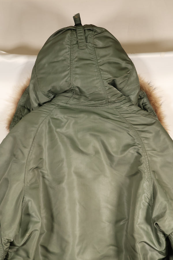 20 世纪 50 年代末 - 60 年代初 中号美国空军美国空军 N3-B 飞行夹克，使用过。