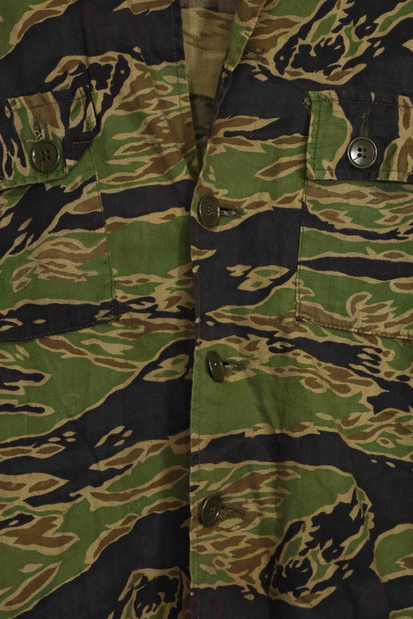 1960年代後半〜70年代前半　レイトウォーパターン　タイガーストライプシャツ　US-S　中古品