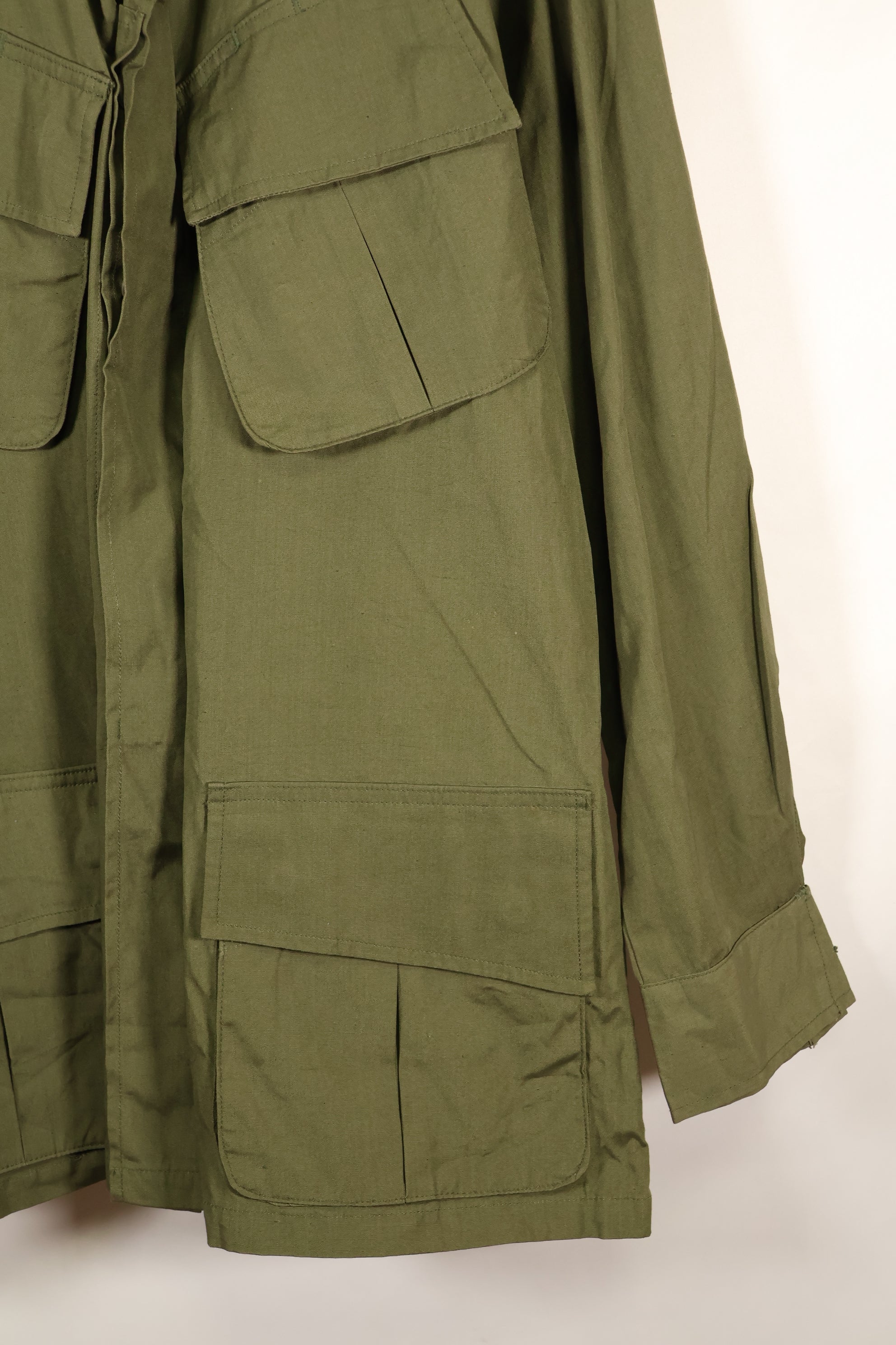 1966-67 Contract M-R 3rd Model Jungle Fatigue Jacket, almost never used, good condition.