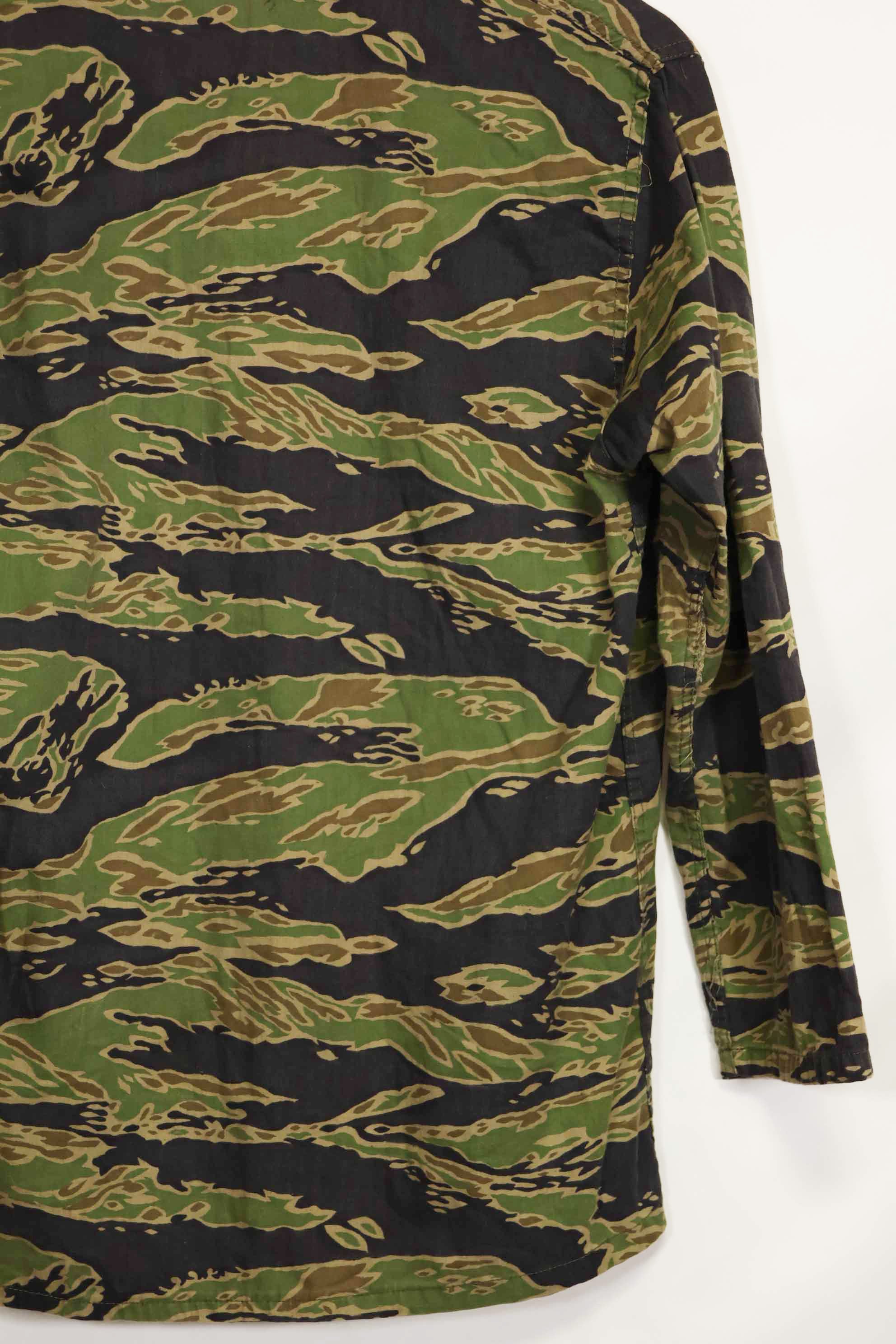 1960年代後半〜70年代前半　レイトウォーパターン　タイガーストライプシャツ　US-S　中古品