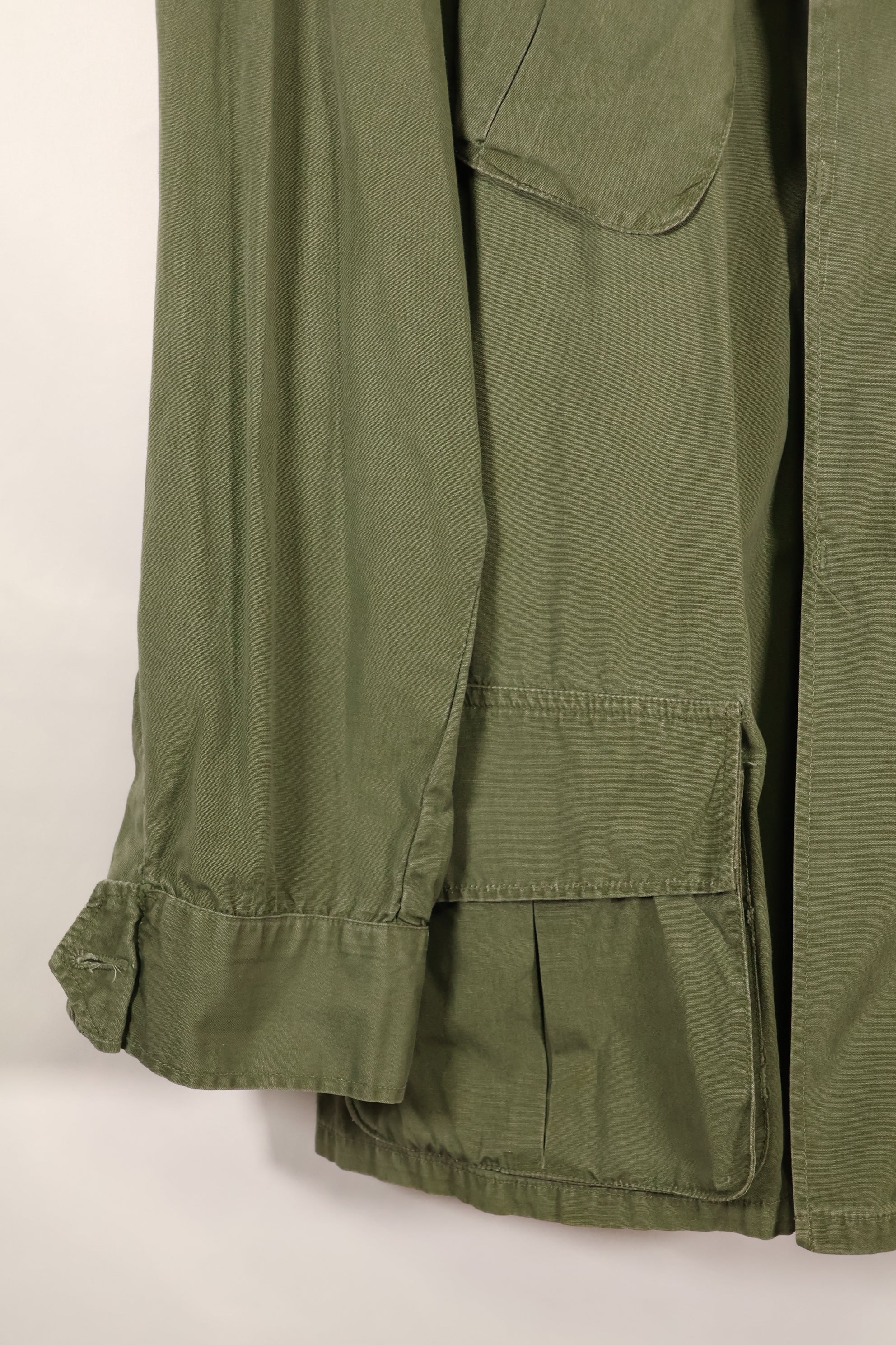 1967 Contract L-R Non Ripstop 3rd Model Jungle Fatigue Jacket Used