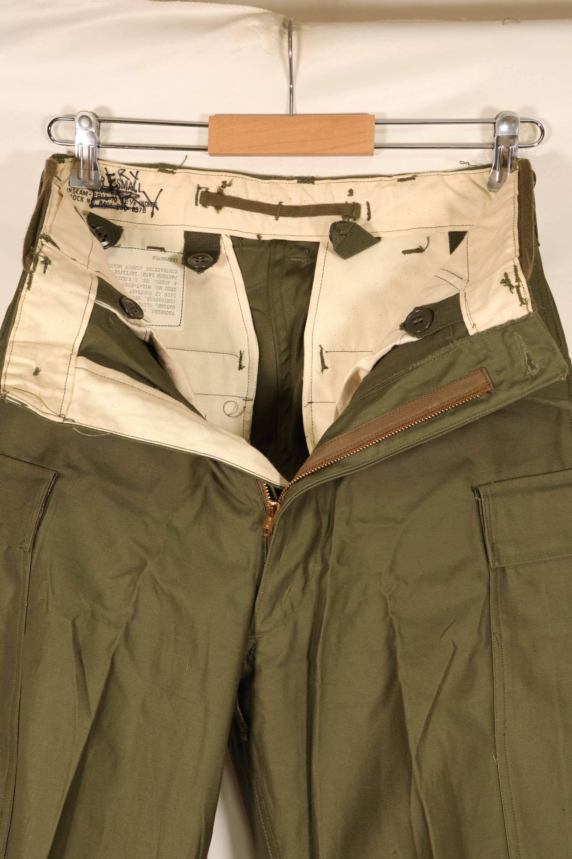 1957年契約　アメリカ軍　M-1951　フィールドパンツ　M-58　パンツ　状態良い　中古品