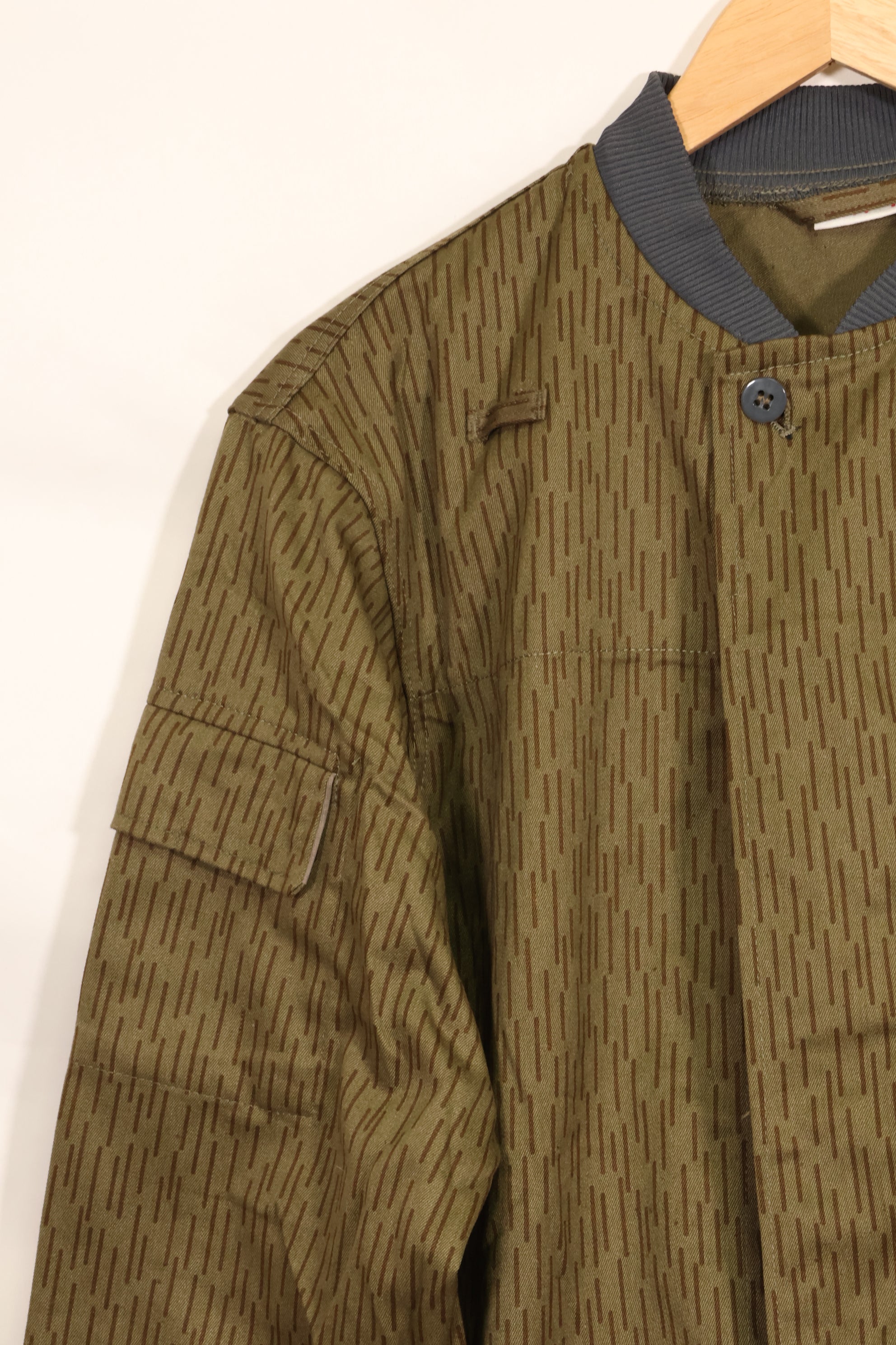 1980年代　レインドロップ迷彩　東ドイツ陸軍　降下猟兵　ジャンプジャケット　未使用品　B