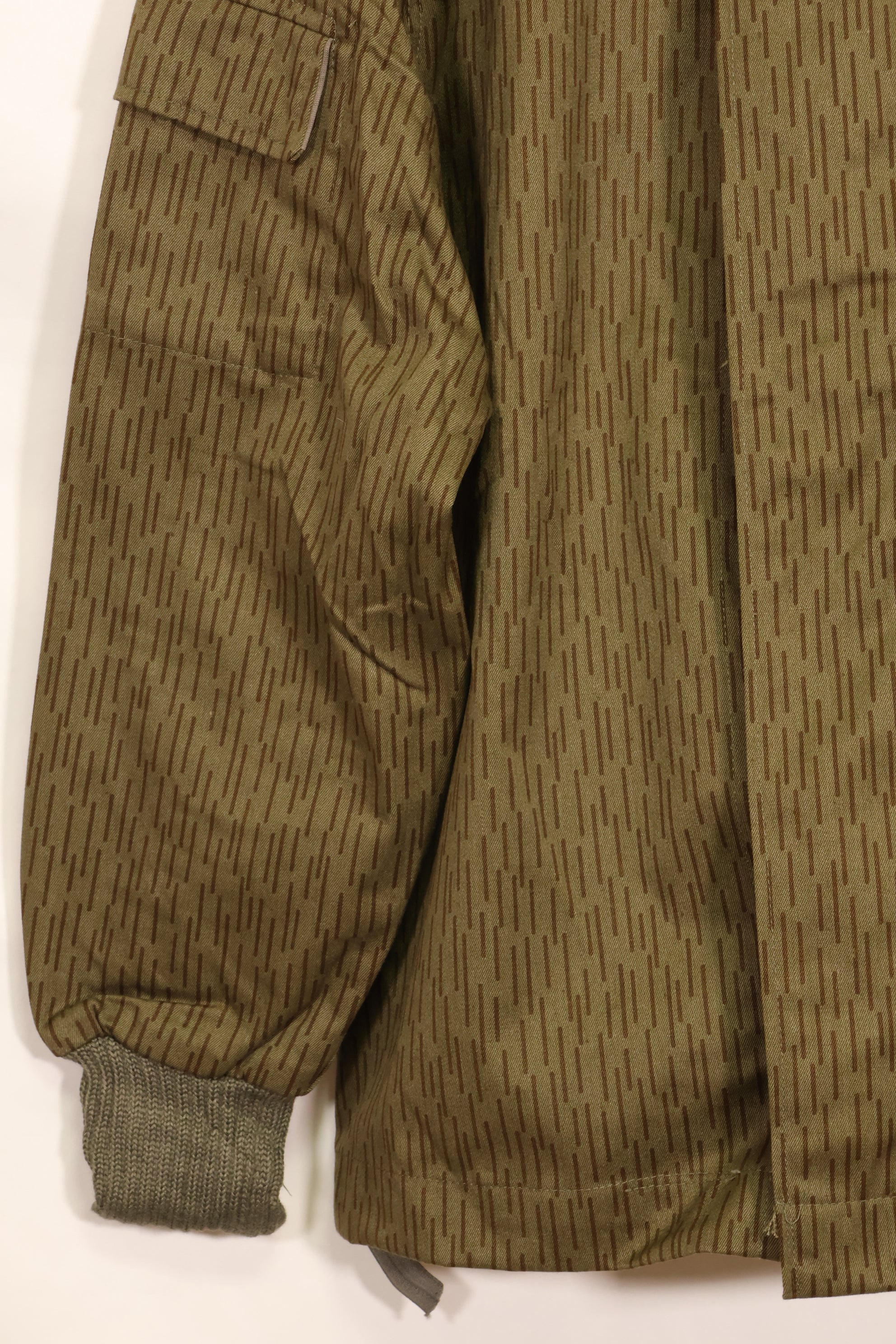 1980年代　レインドロップ迷彩　東ドイツ陸軍　降下猟兵　ジャンプジャケット　未使用品　B