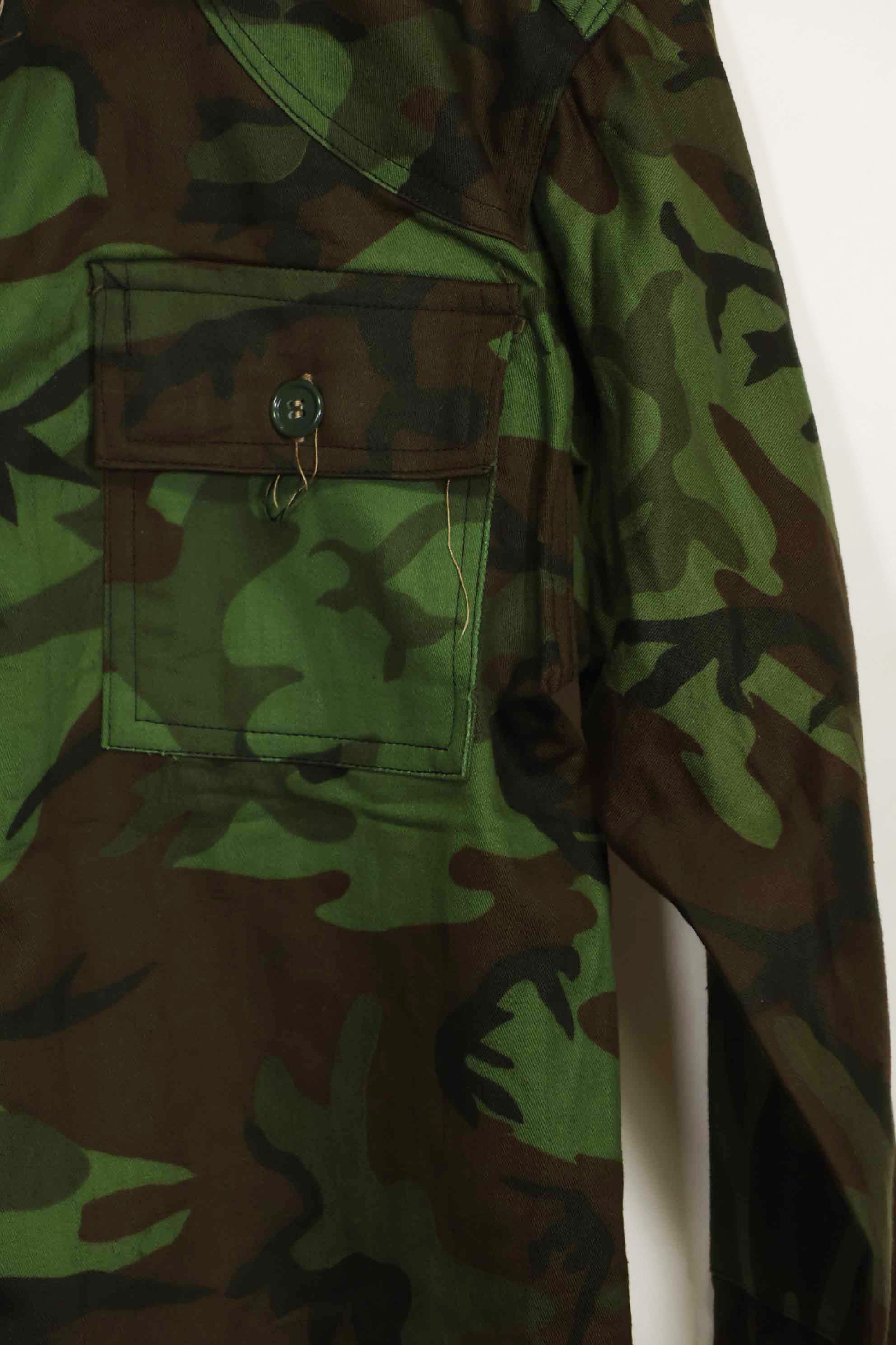 1960s U.S. Army Advisor ARVN BDQ Ranger Shirt Leaf camouflage shirt, never used.