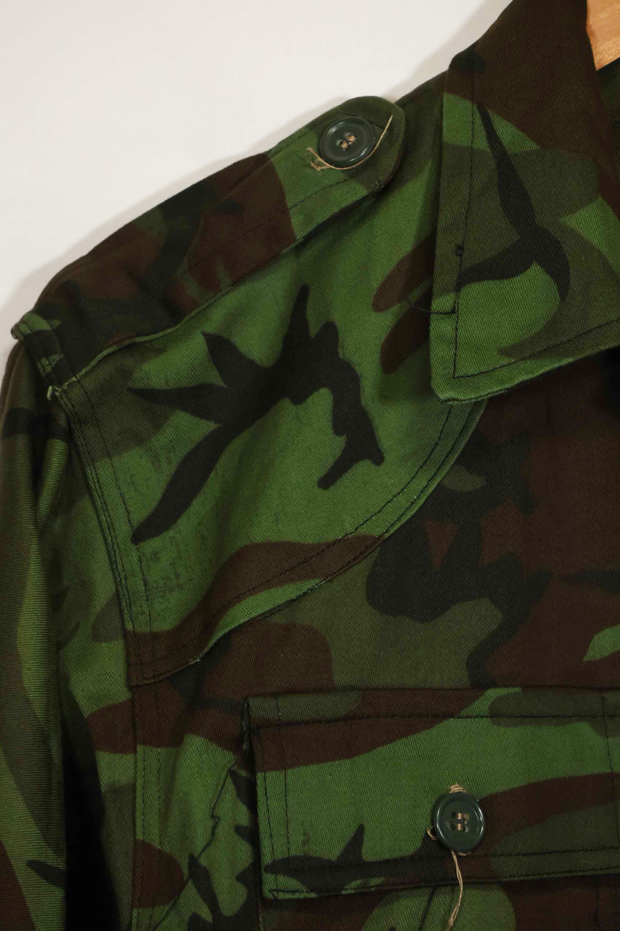 1960s U.S. Army Advisor ARVN BDQ Ranger Shirt Leaf camouflage shirt, never used.