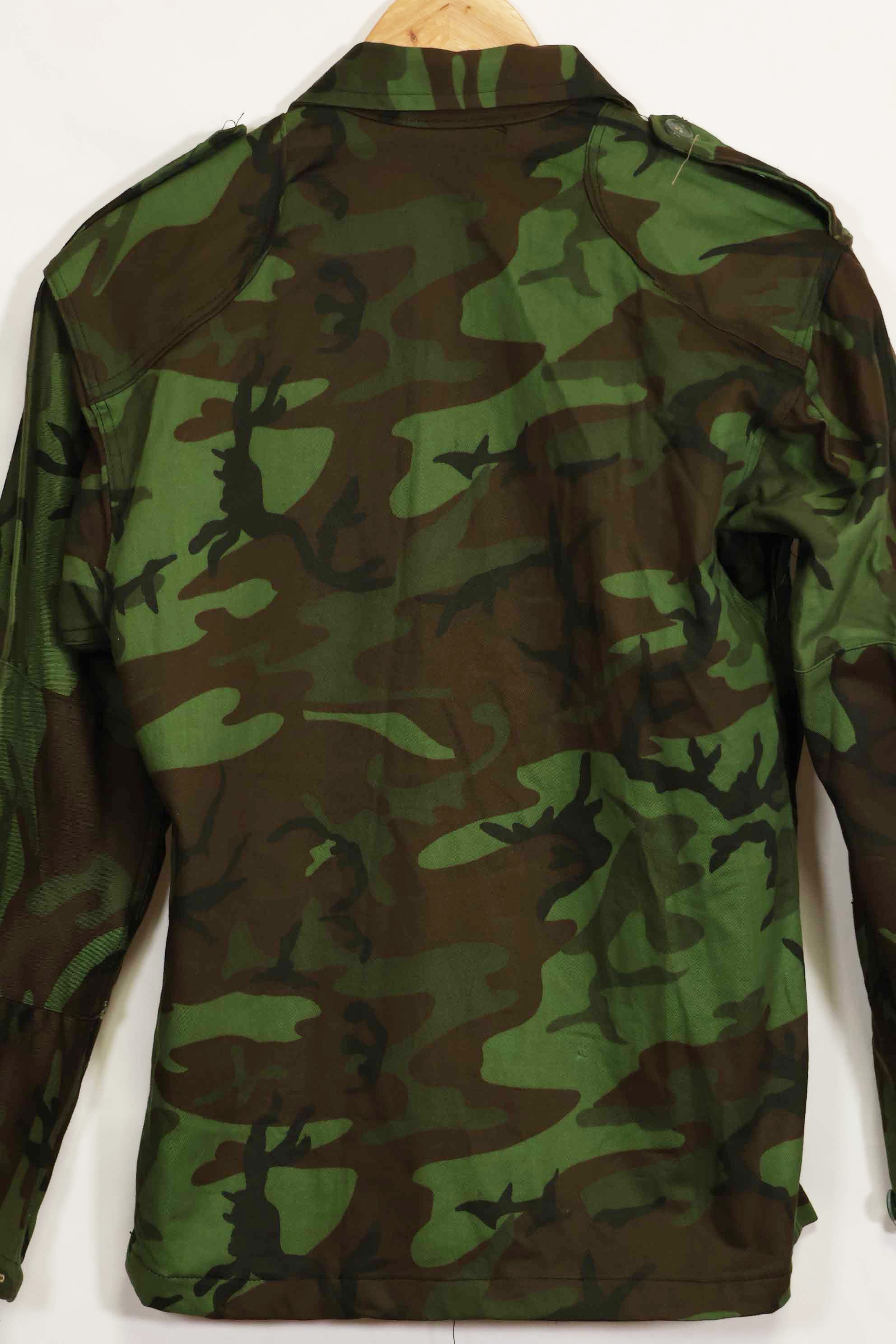 1960s U.S. Army Advisor ARVN BDQ Ranger Shirt Leaf camouflage shirt, never used.