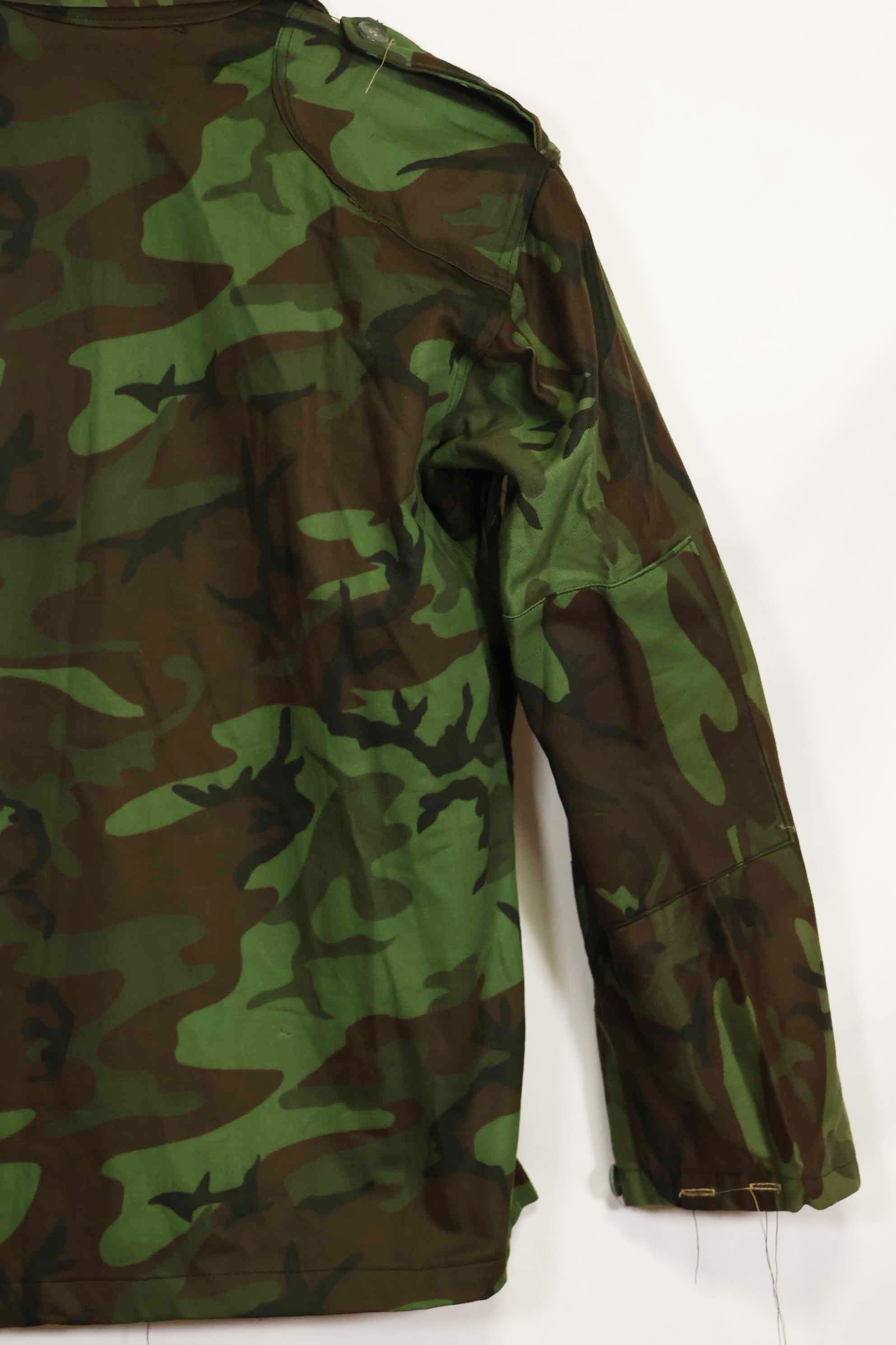 1960s U.S. Army Advisor ARVN BDQ Ranger Shirt Leaf camouflage shirt, never used.