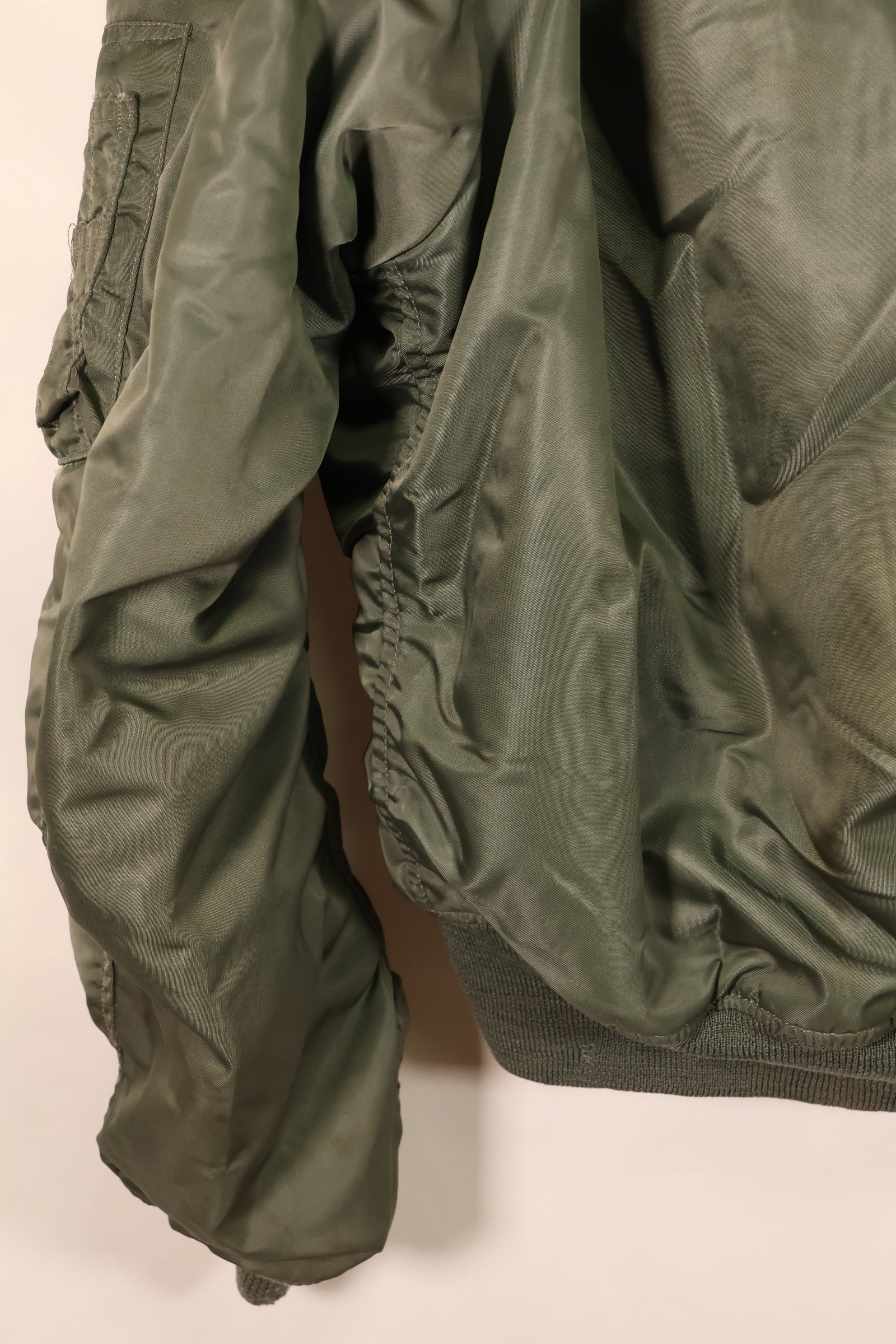 1960 Contract, MEDIUM, U.S. Air Force (USAF), L-2B Flight Jacket, Original Patches, Used