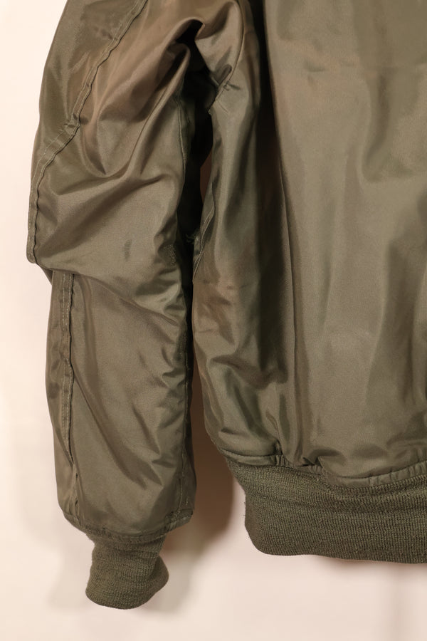 1990年契約　MEDIUM　CWU-45P　高高度フライトジャケット　陸軍パッチ付き　中古品
