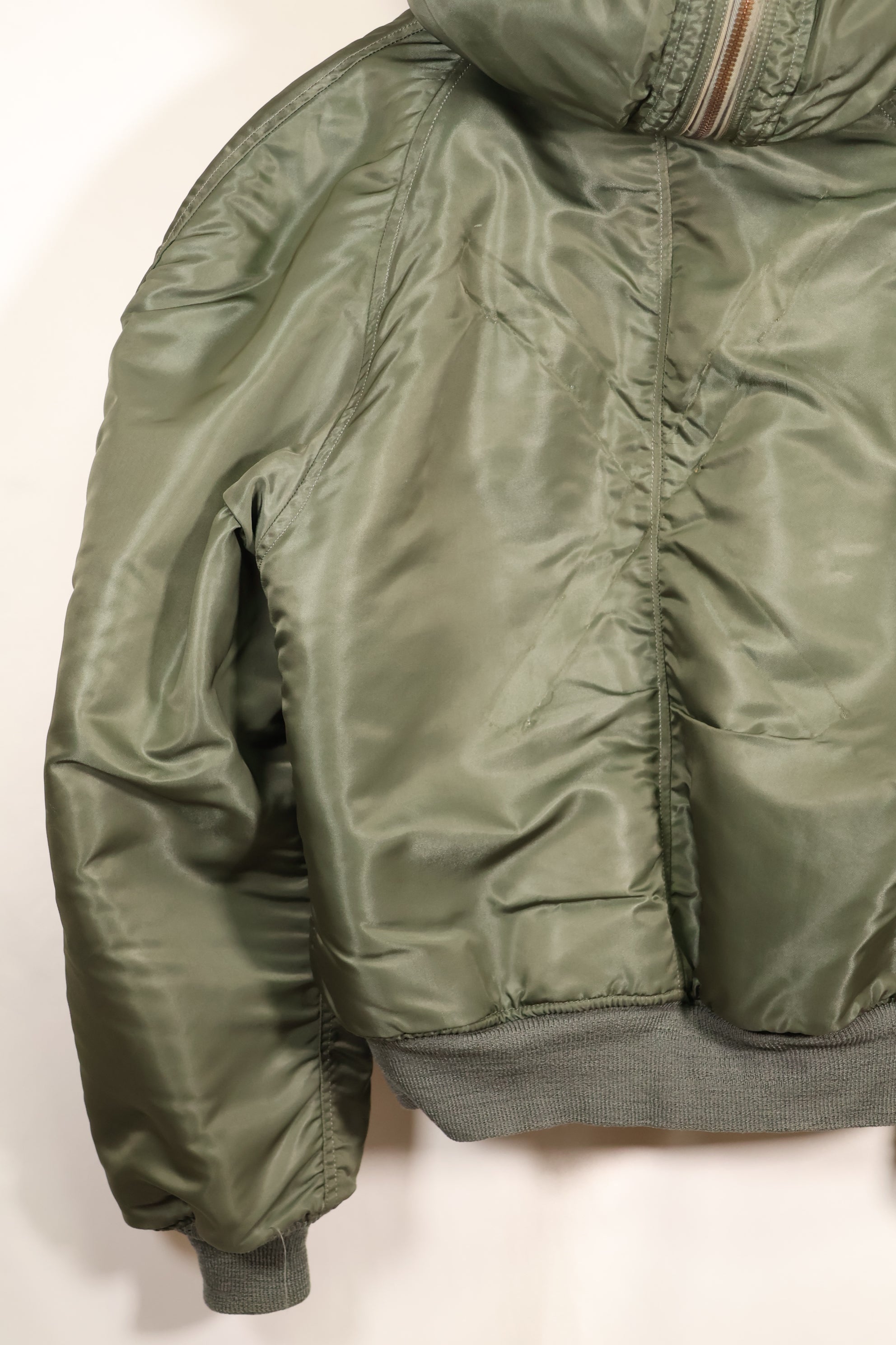 1950年代製　MEDIUM アメリカ空軍　N-2B フライトジャケット　状態良い　中古品