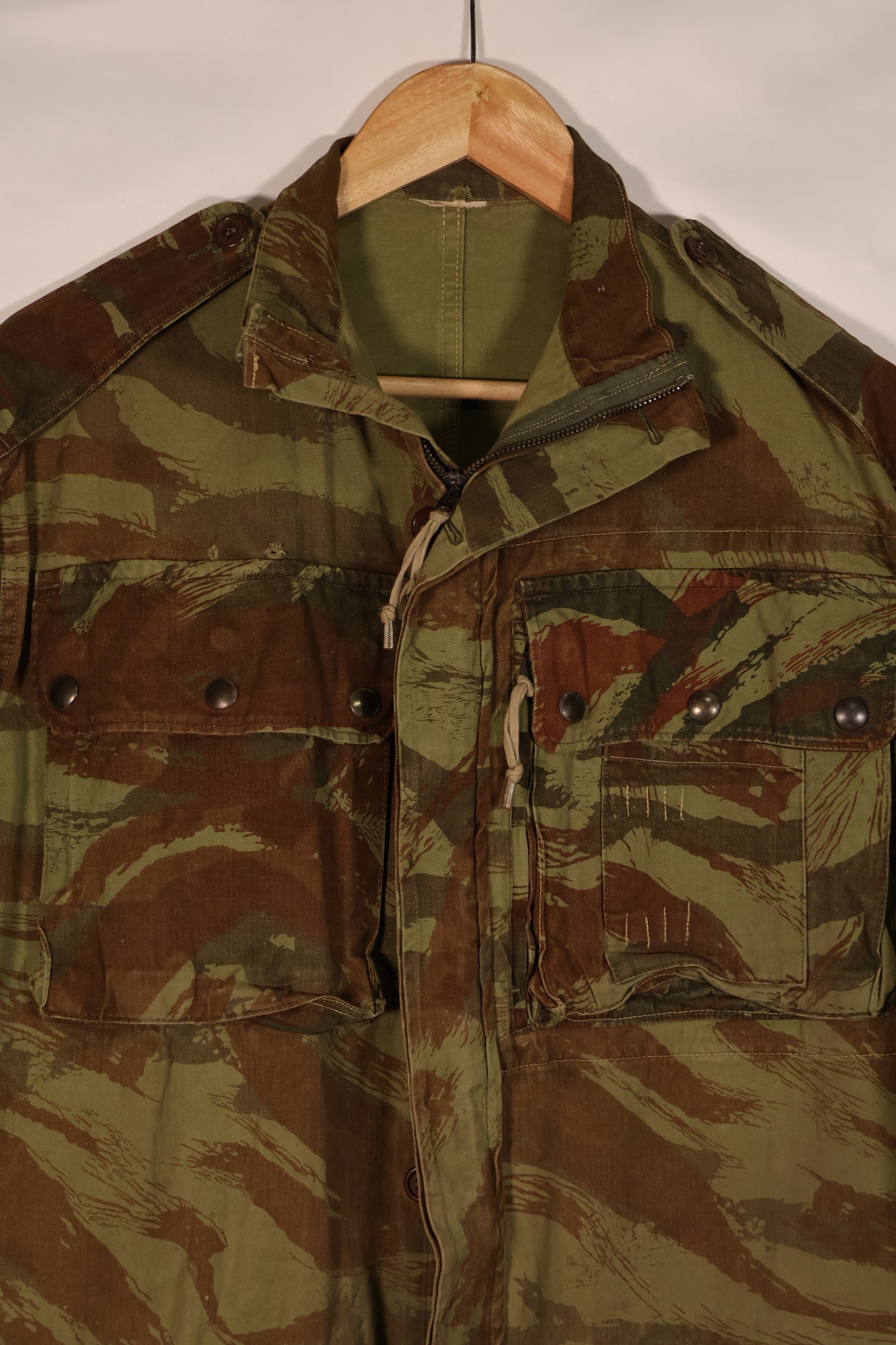 実物　インドシナ戦争　リザード迷彩　TAP 47/56　エアボーンジャケット　中古品
