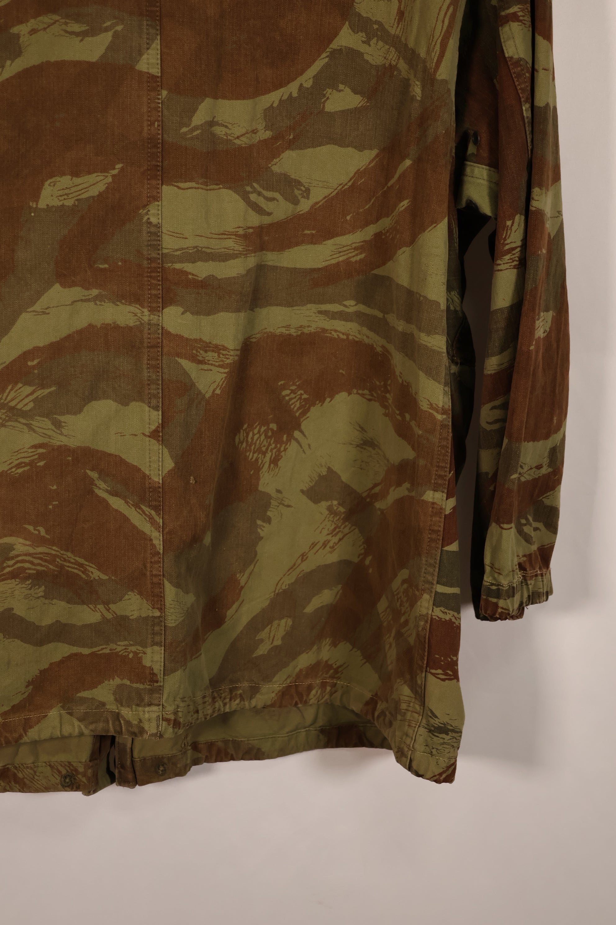 実物　インドシナ戦争　リザード迷彩　TAP 47/56　エアボーンジャケット　中古品