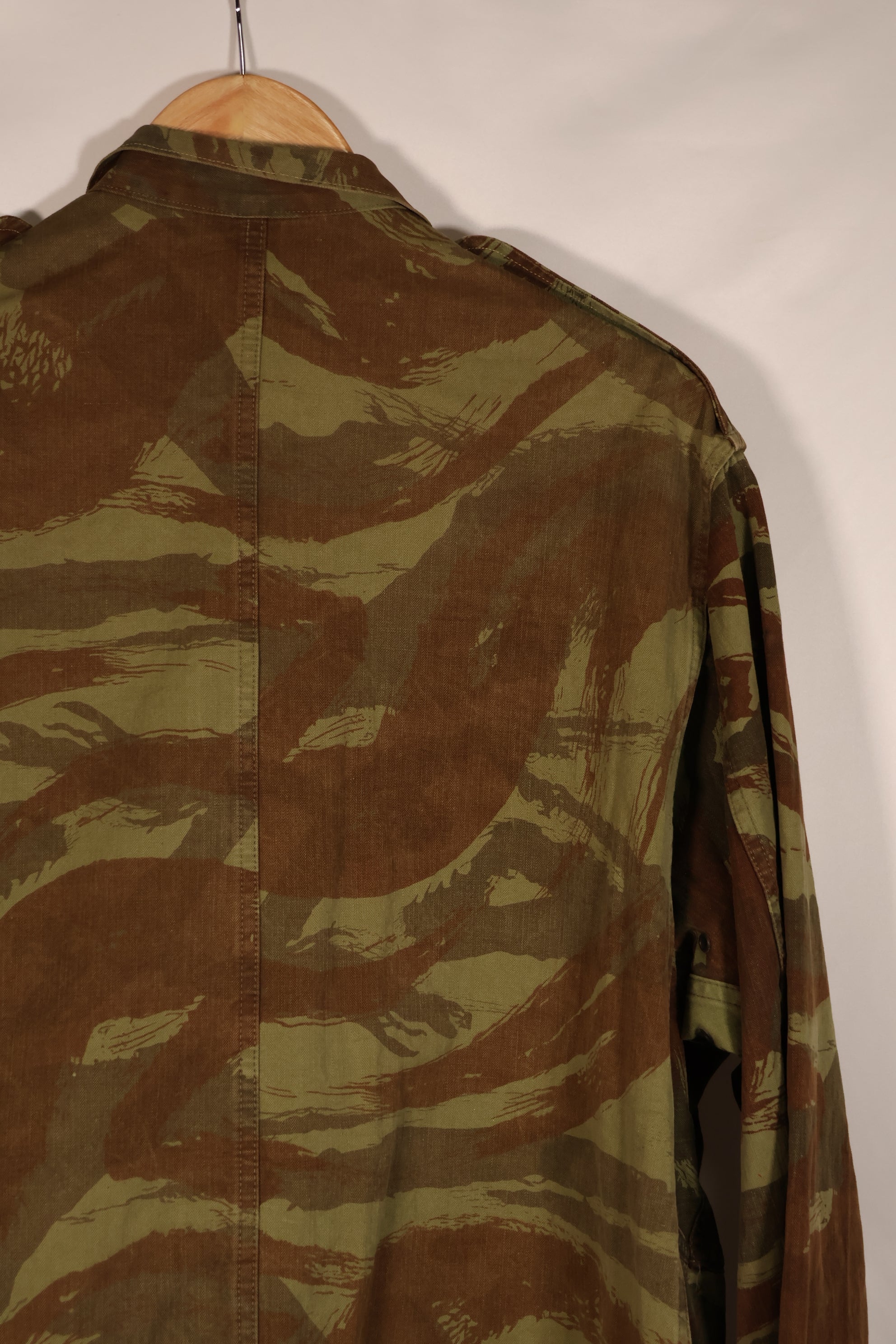 実物　インドシナ戦争　リザード迷彩　TAP 47/56　エアボーンジャケット　中古品