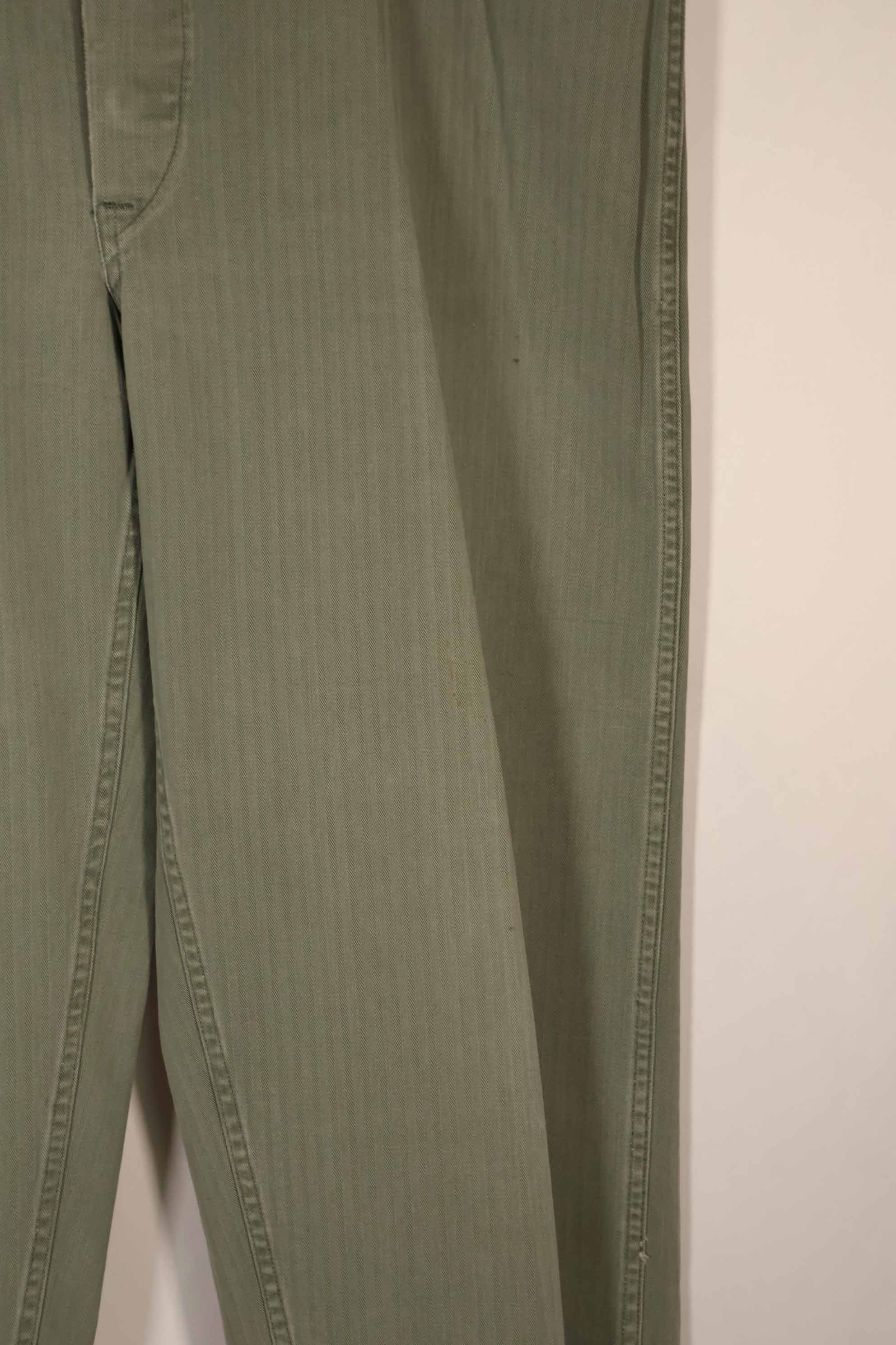 実物　1940年代　アメリカ海兵隊　USMC　M42 HBT ユーティリティパンツ　大きいサイズ　中古品