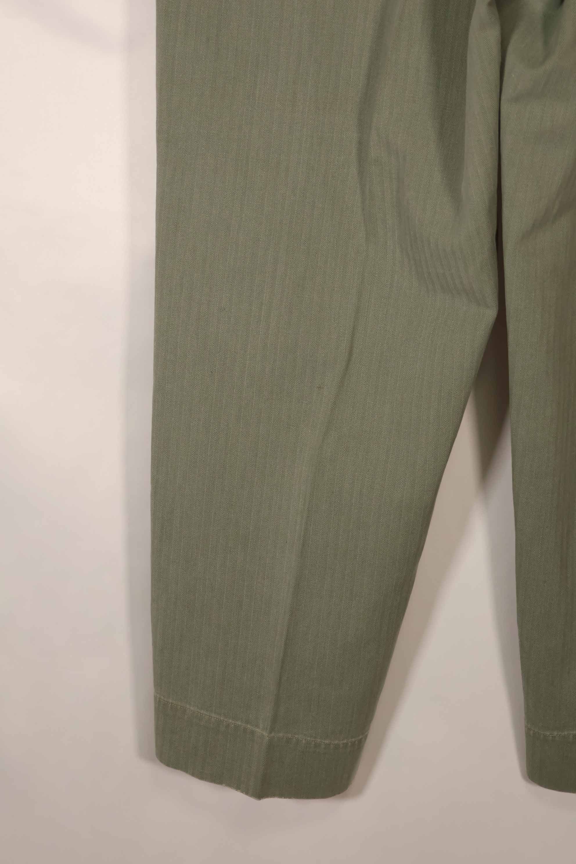 実物　1940年代　アメリカ海兵隊　USMC　M42 HBT ユーティリティパンツ　大きいサイズ　中古品