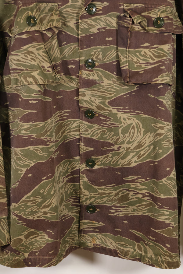 大阪 MASH製　A-XL シルバータイガーストライプ　Asian カット　シャツ　中古品　退色あり