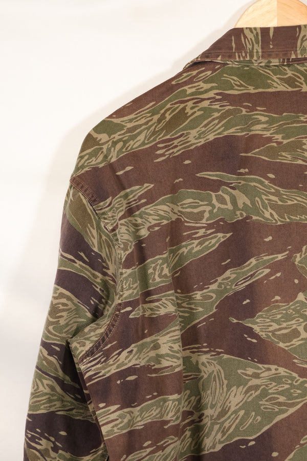 大阪 MASH製　A-XL シルバータイガーストライプ　Asian カット　シャツ　中古品　退色あり