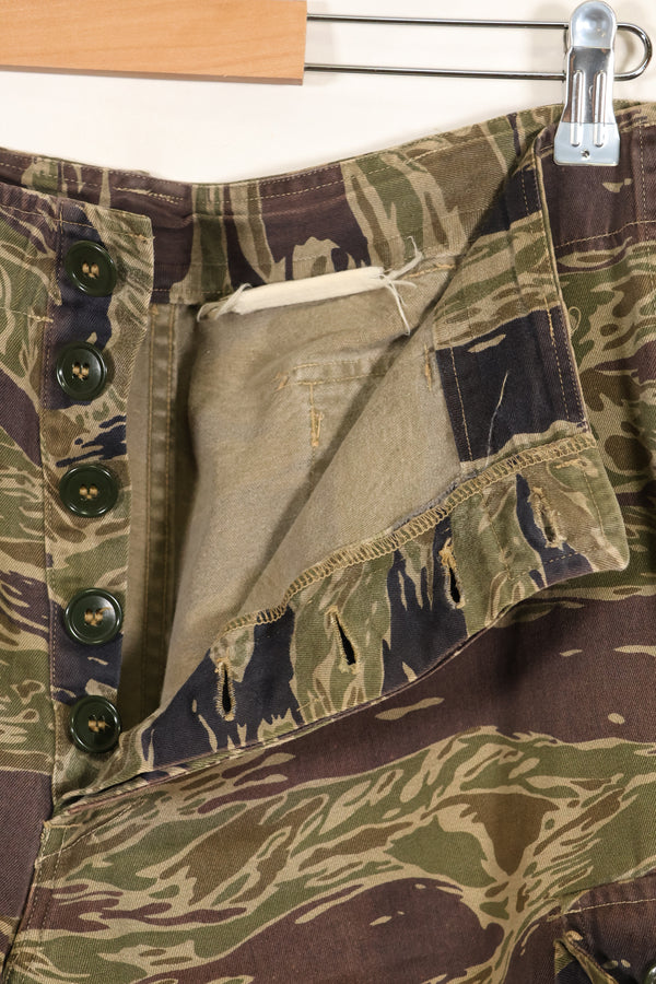 大阪 MASH製　A-M シルバータイガーストライプ　Asian カット　パンツ　中古品　退色あり