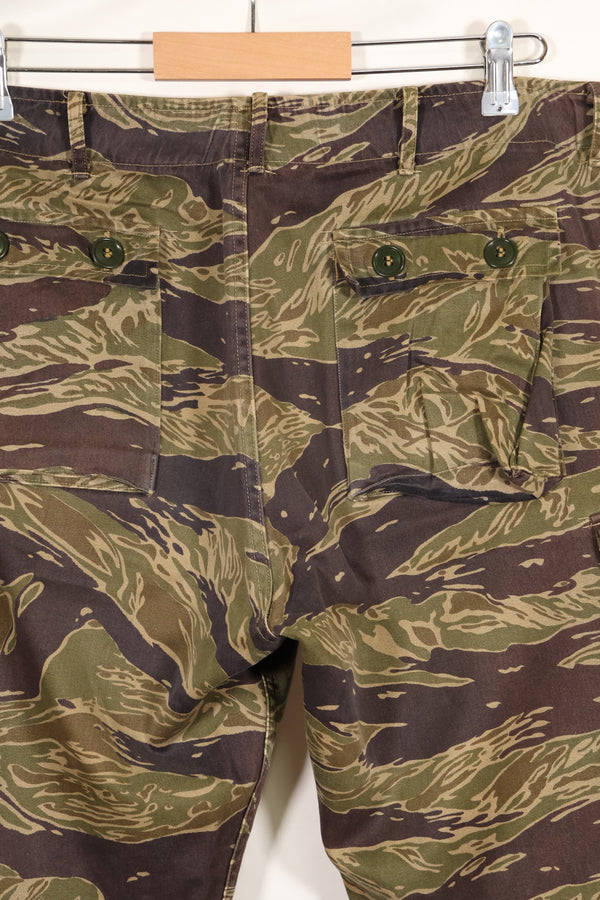 大阪 MASH製　A-M シルバータイガーストライプ　Asian カット　パンツ　中古品　退色あり