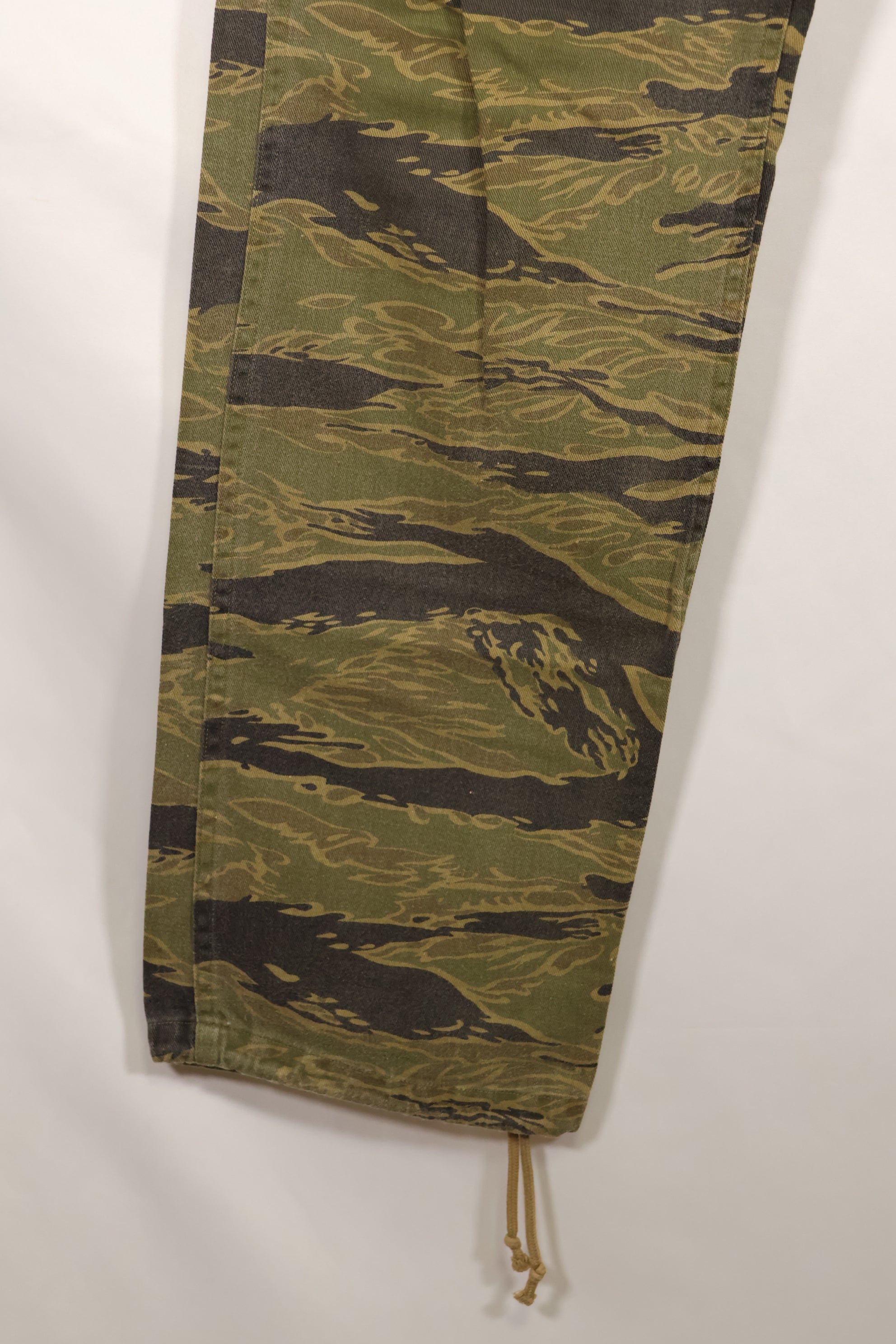 大阪 MASH製　A-M ゴールドタイガーストライプ　Asian カット　パンツ　中古品　退色あり