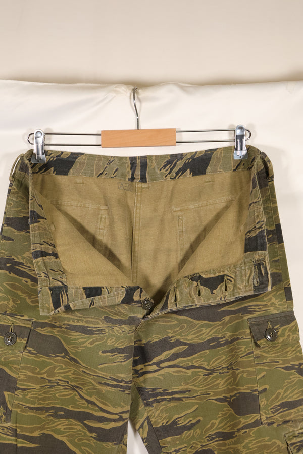 大阪 MASH製　A-M ゴールドタイガーストライプ　Asian カット　パンツ　中古品　退色あり