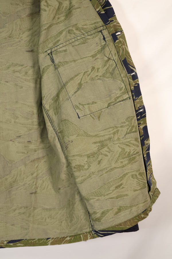 20 世纪 70 年代早期 A-M TO-78 银虎变体虎纹衬衫，二手。