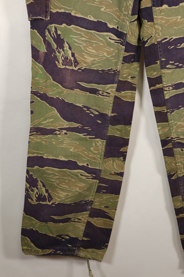 Late 1960s Gold Tiger Derivative Pattern Classic Pattern Tiger Stripe Pants Used