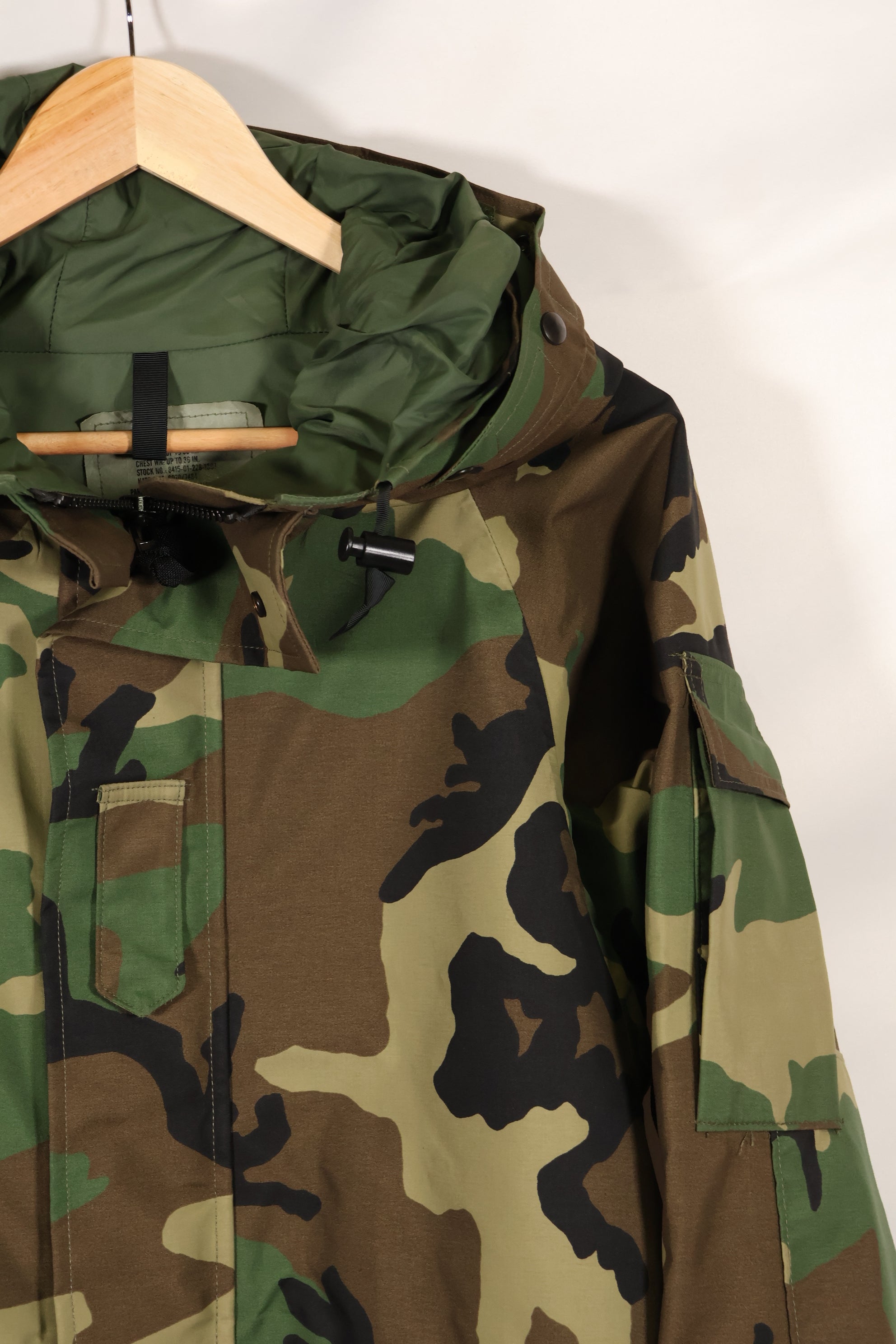 2004年会計　X-S-S　アメリカ軍　ウッドランド迷彩　ECWCS　Gen1 ゴアテックス　後期型　中古品