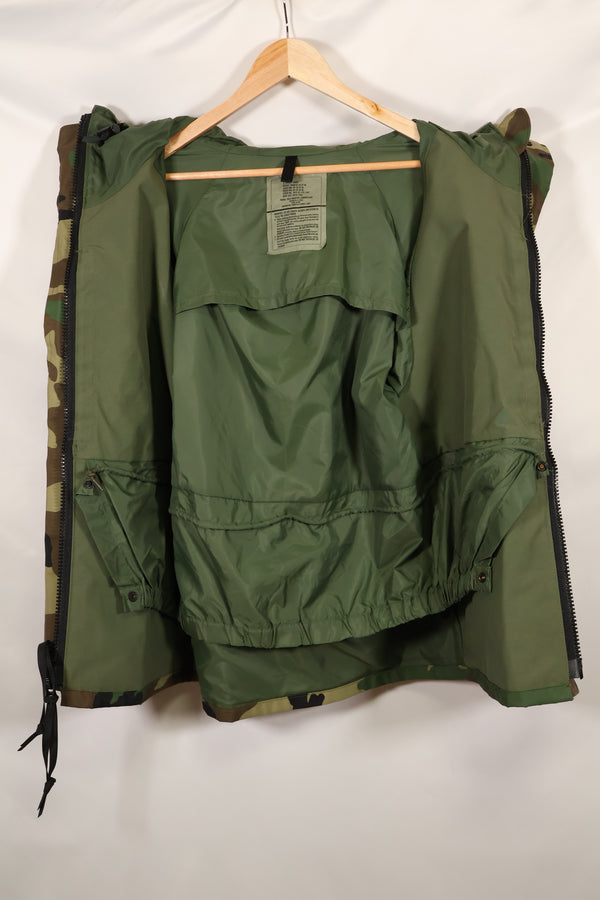 2004年会計　X-S-S　アメリカ軍　ウッドランド迷彩　ECWCS　Gen1 ゴアテックス　後期型　中古品