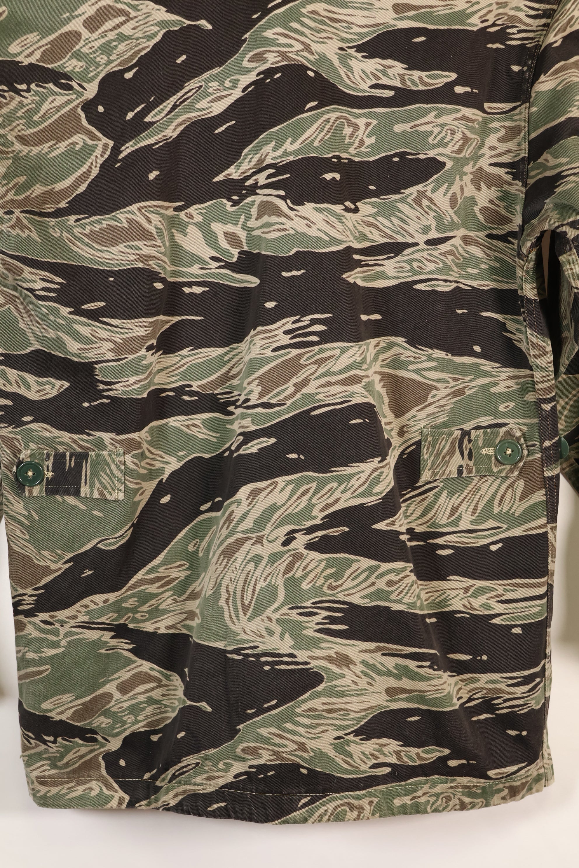 1960s½ A-S 日本银虎衬衫，虎纹，局部有改动，使用过。