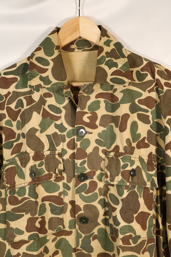 20 世纪 70 年代在日本冲绳生产的 Beogam 迷彩猎鸭人狩猎服，二手货。