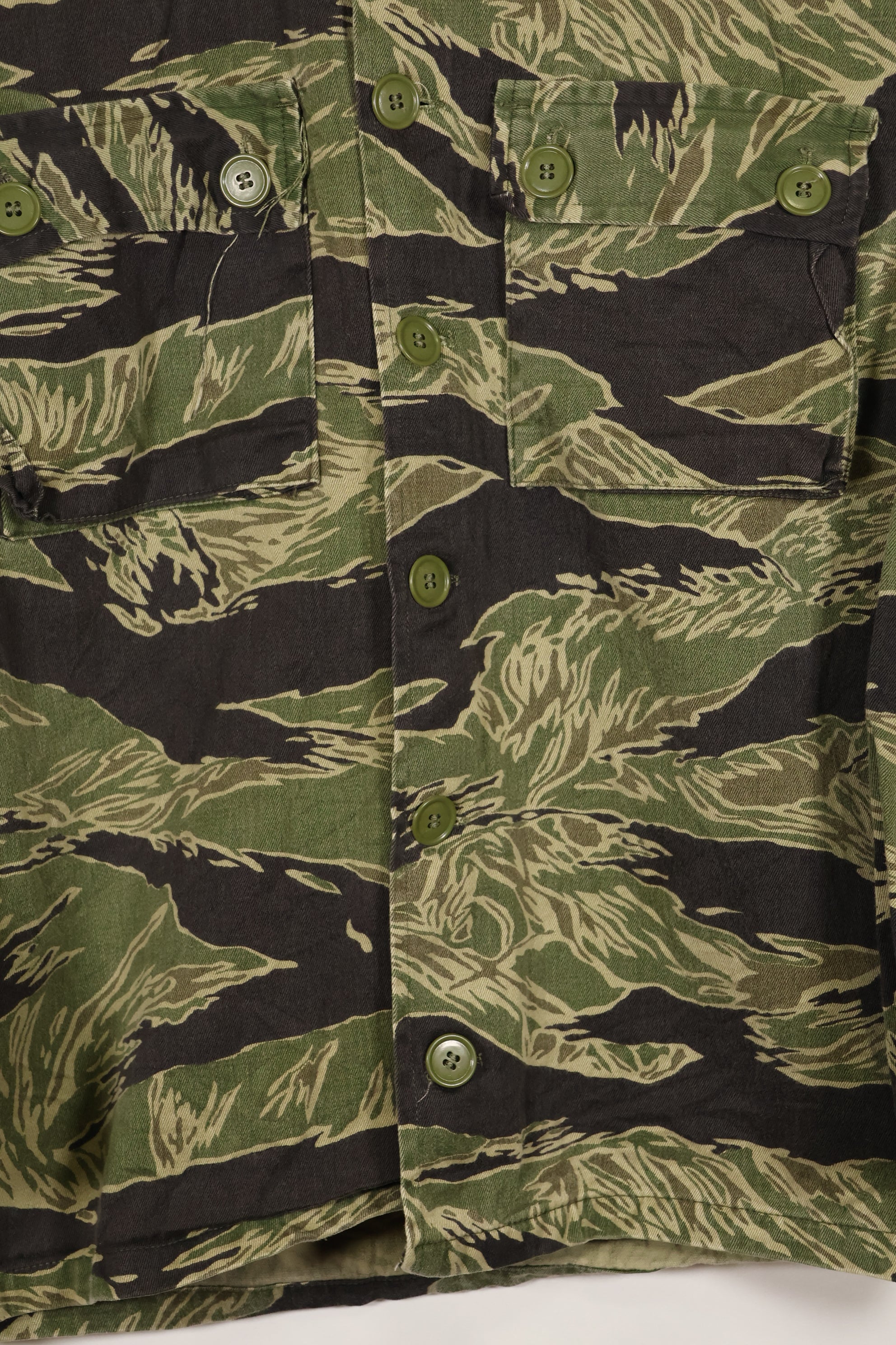 1960年代中頃　USカット　沖縄タイガー　ライムグリーンカラー　タイガーストライプ　シャツ　中古品