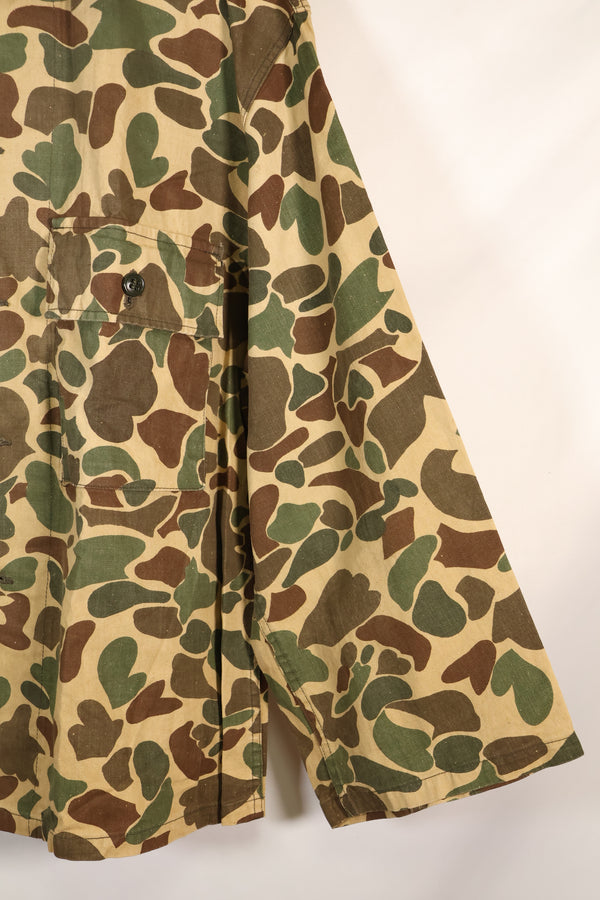 20 世纪 70 年代在日本冲绳生产的 Beogam 迷彩猎鸭人狩猎服，二手货。