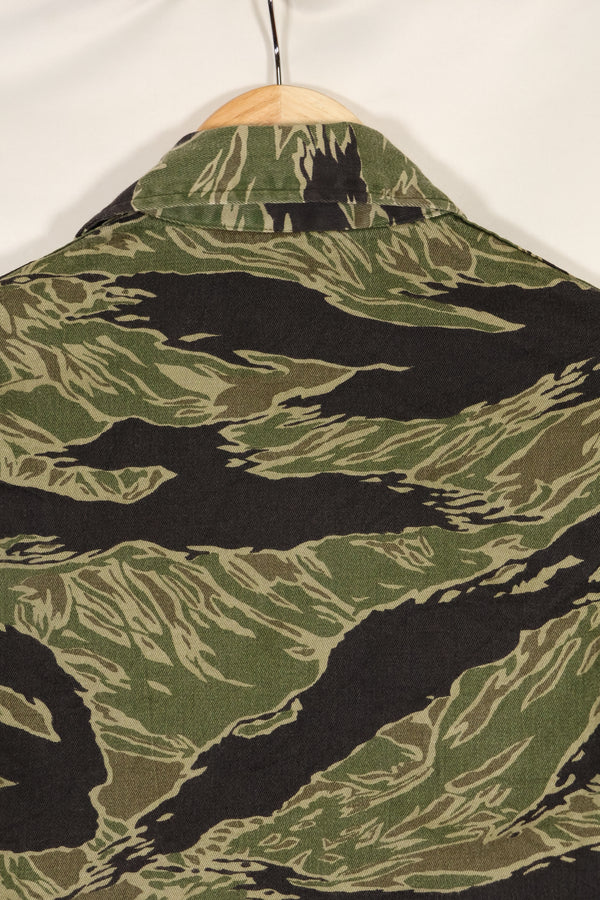 1960年代中頃　USカット　沖縄タイガー　ライムグリーンカラー　タイガーストライプ　シャツ　中古品