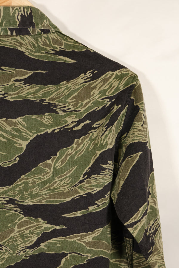 1960年代中頃　USカット　沖縄タイガー　ライムグリーンカラー　タイガーストライプ　シャツ　中古品