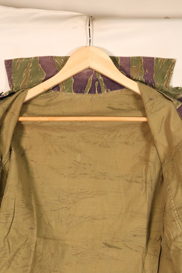 1960年代後半　A-M　ゴールドタイガー派生系　タイガーストライプ　Asian カット　シャツ　中古品