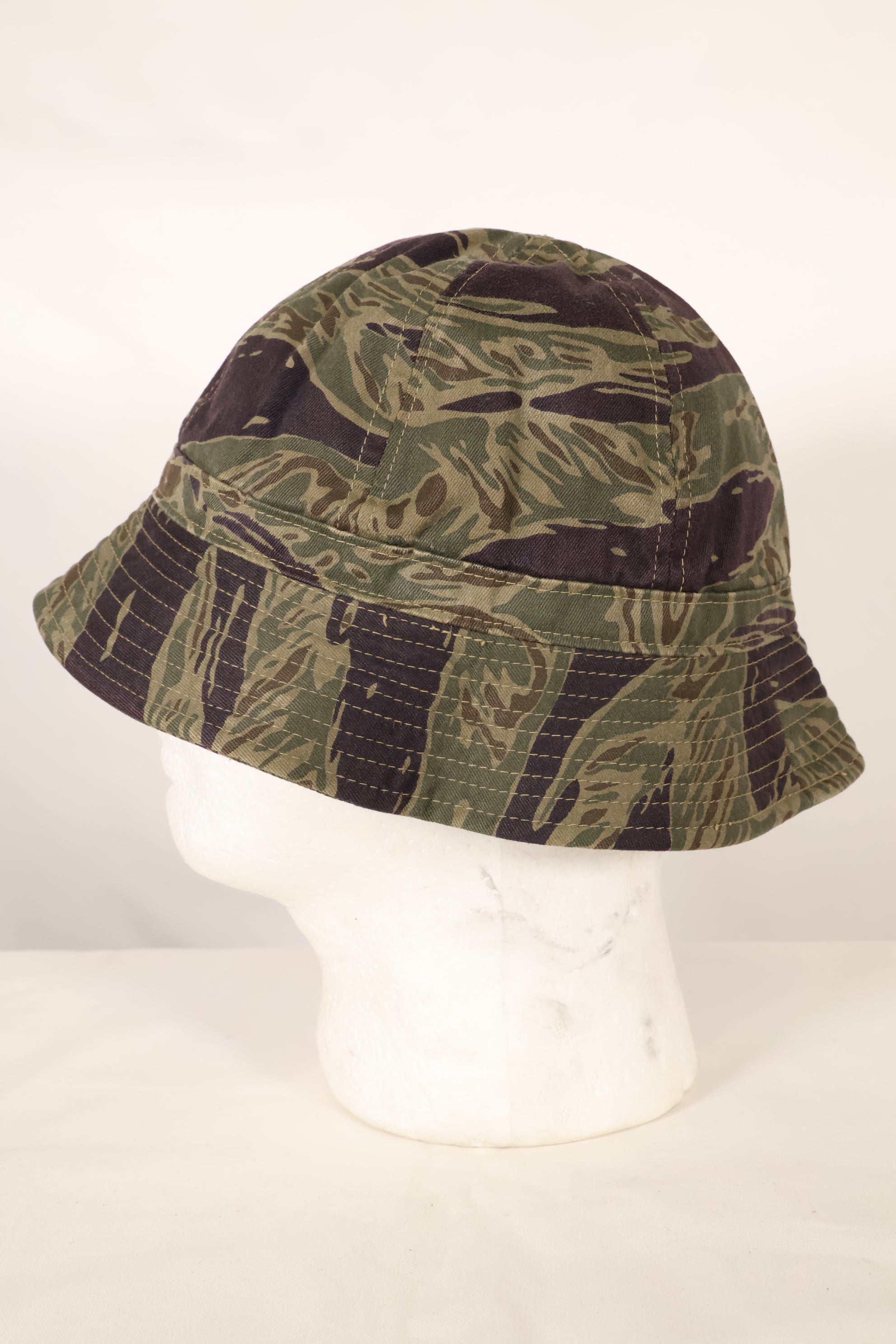 大阪 MASH製　M　シルバータイガーストライプ　ビーチボールハット　改造あり　中古品　