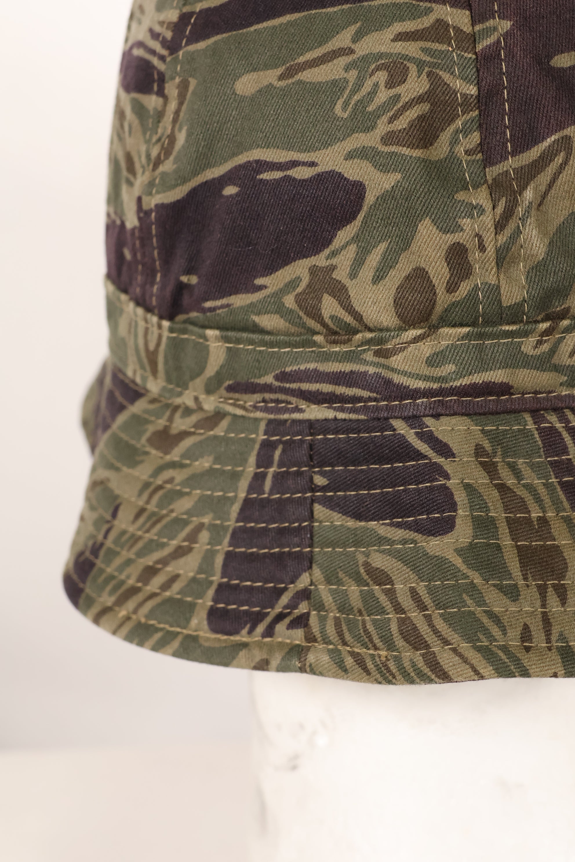 大阪 MASH製　M　シルバータイガーストライプ　ビーチボールハット　改造あり　中古品　