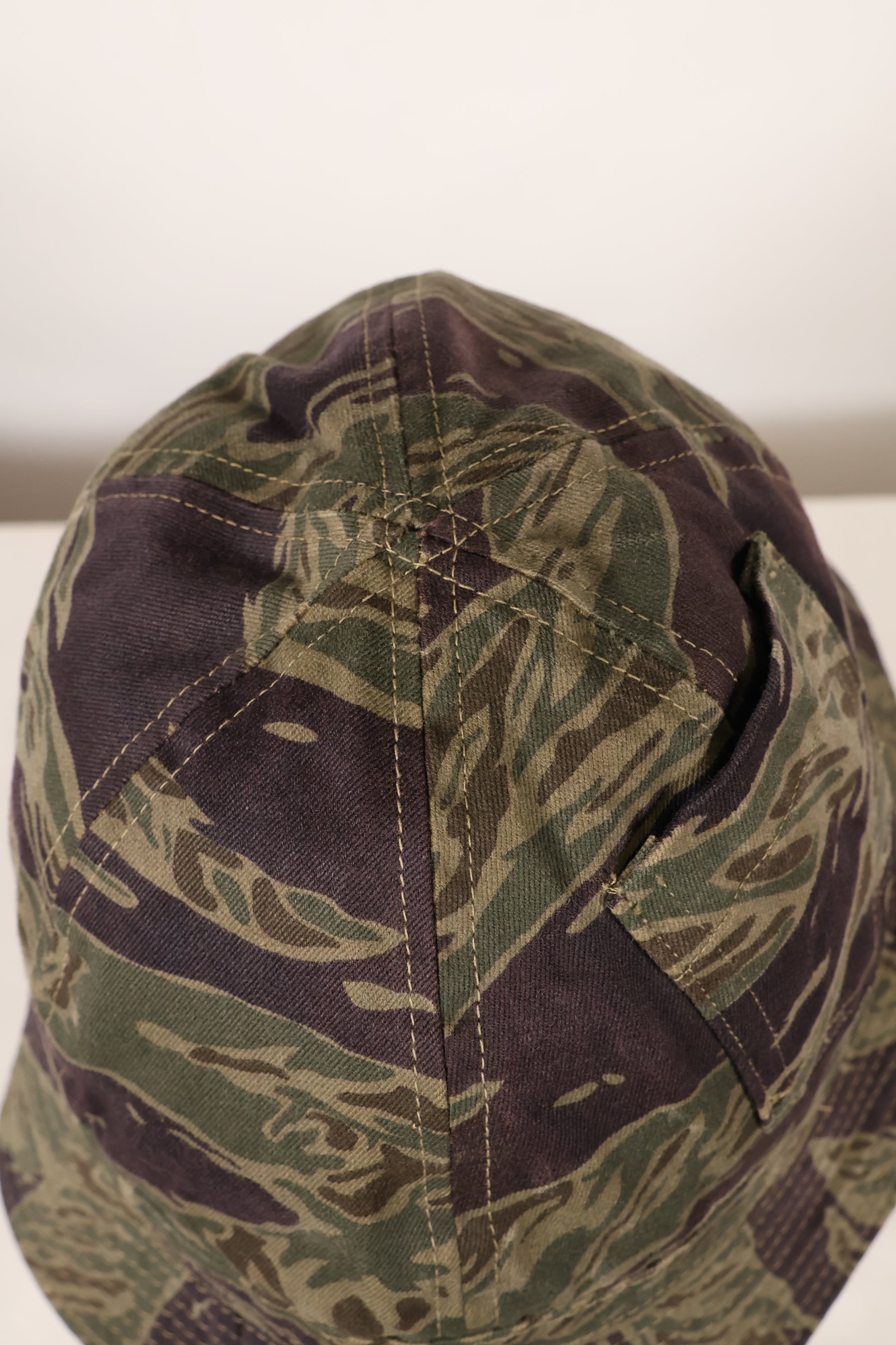 大阪 MASH製　M　シルバータイガーストライプ　ビーチボールハット　改造あり　中古品　