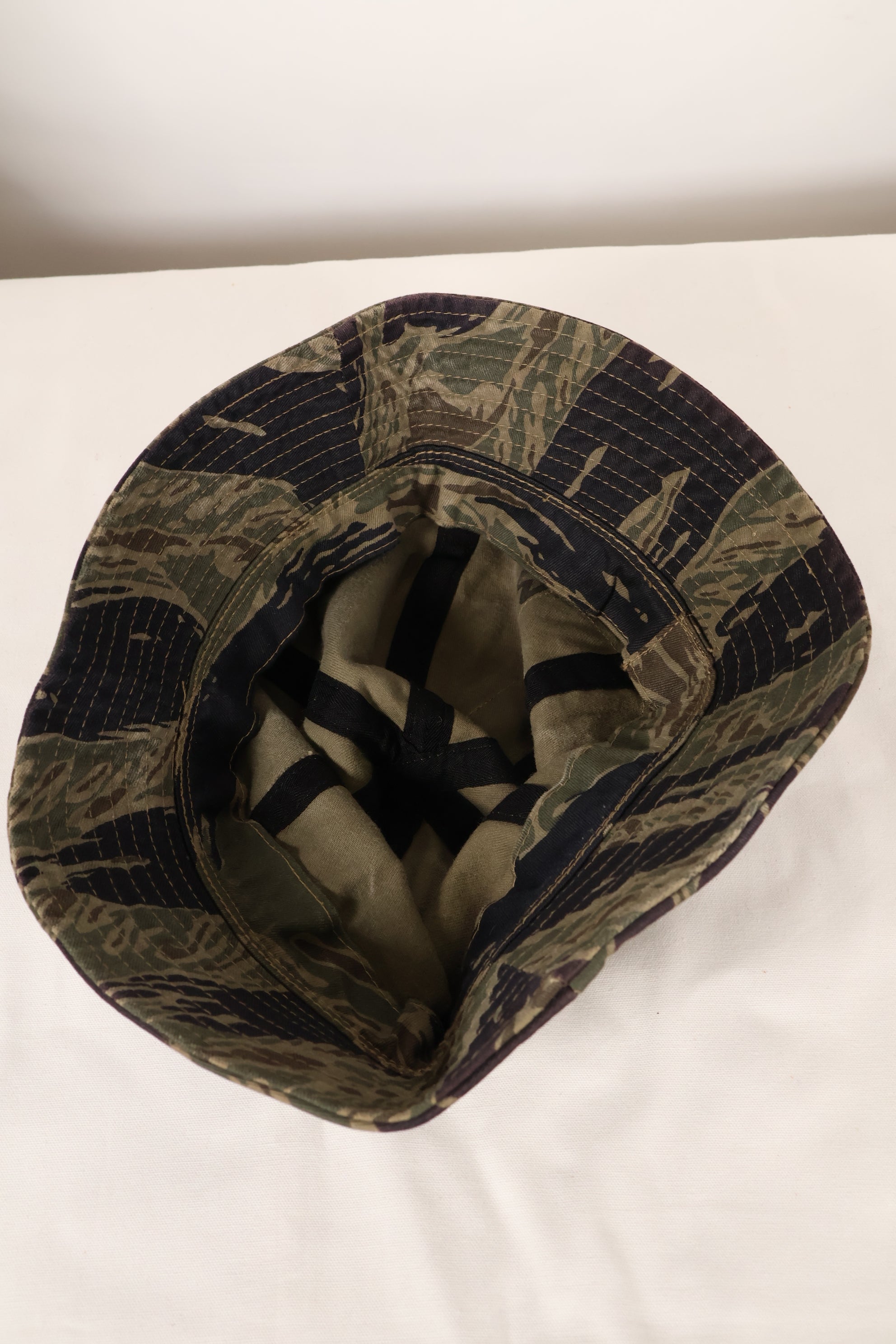 大阪 MASH製　M　シルバータイガーストライプ　ビーチボールハット　改造あり　中古品　