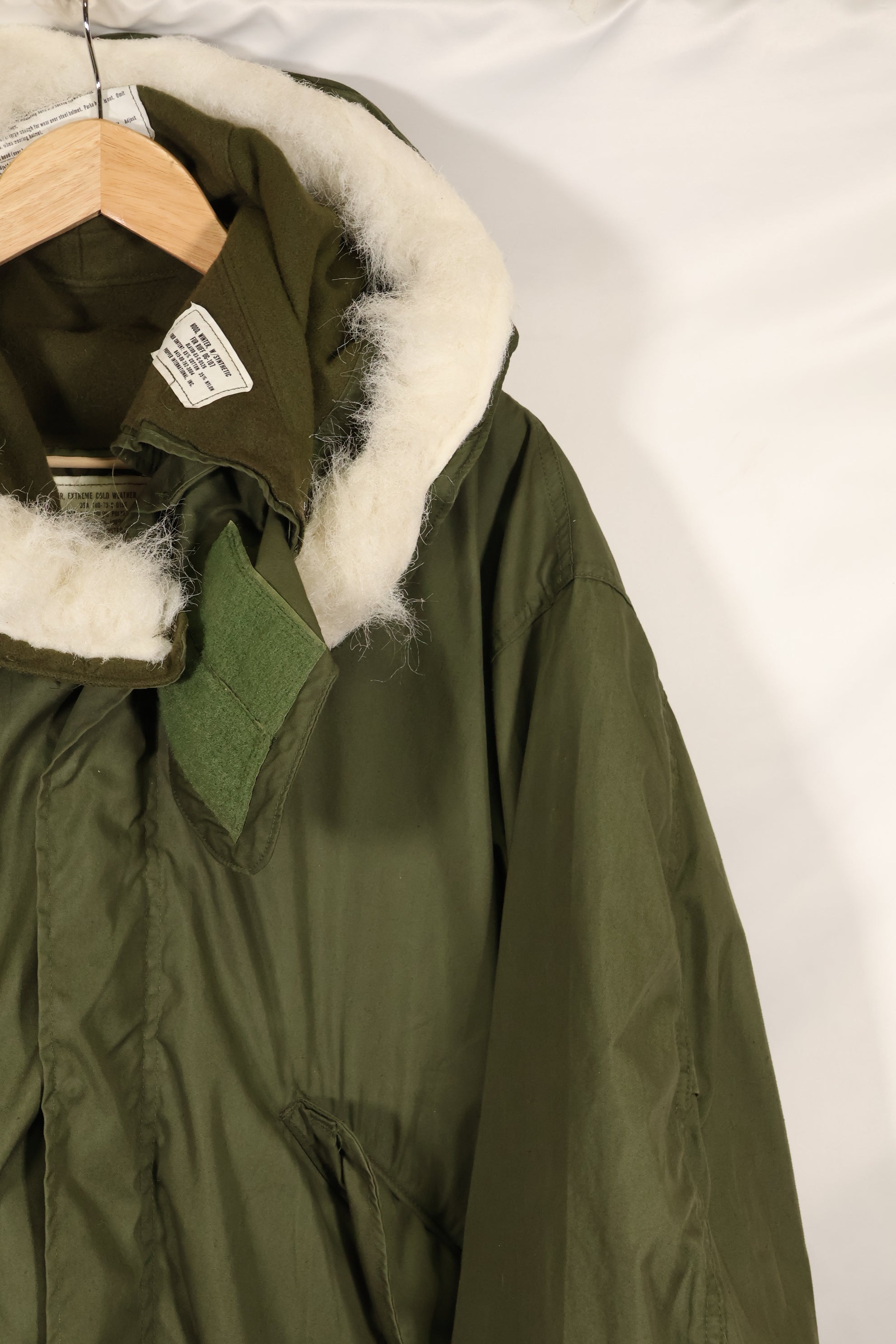 1983年契約　SMALL アメリカ軍　M65 フィールドパーカー　フィッシュテイル　状態良い　中古品
